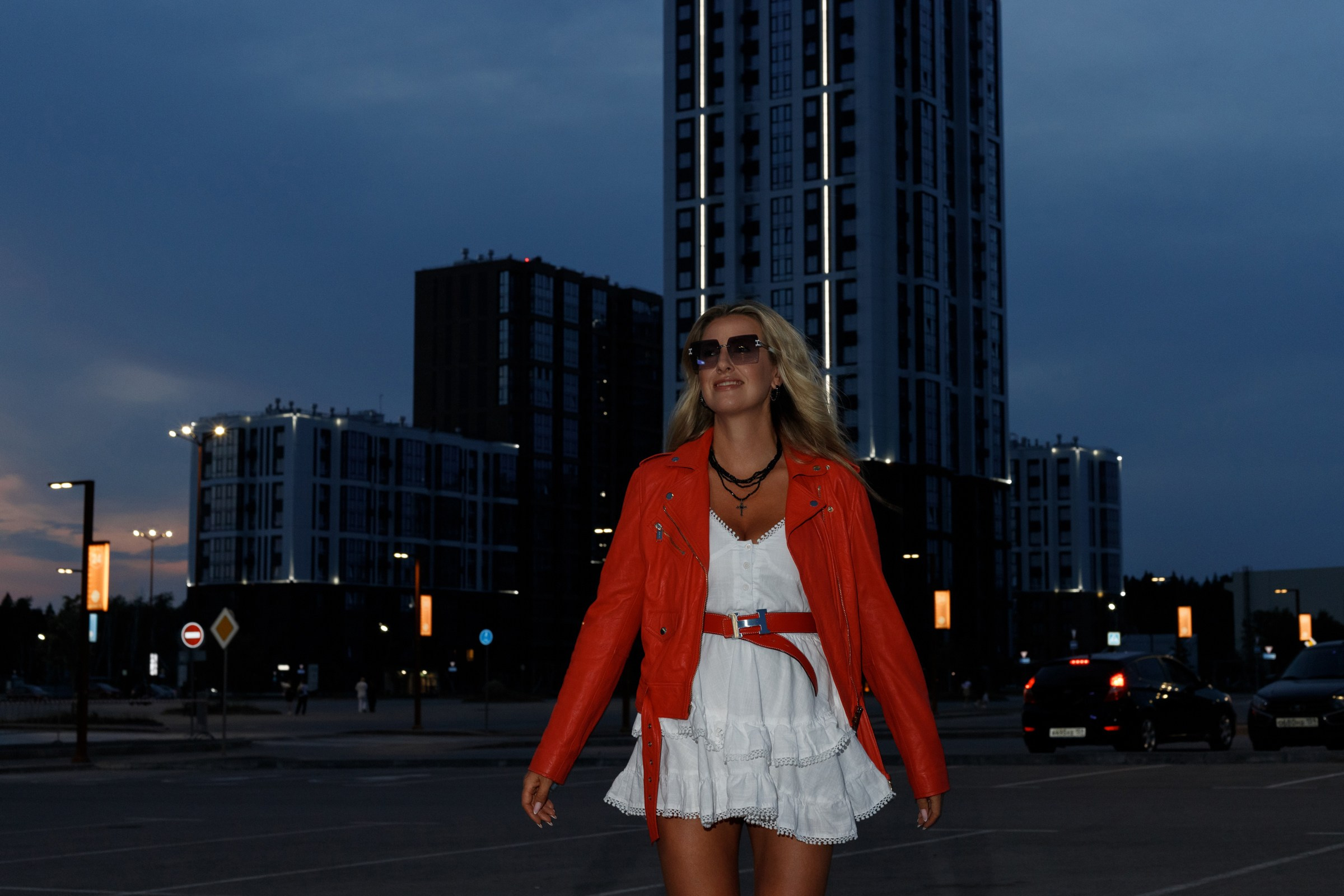 Ночная серия. Вспышка. Наталья. Евгения. Июнь 2025. Фотограф Пермь. Свадьбы. Семья и дети, школа, д. сад. Фотокниги