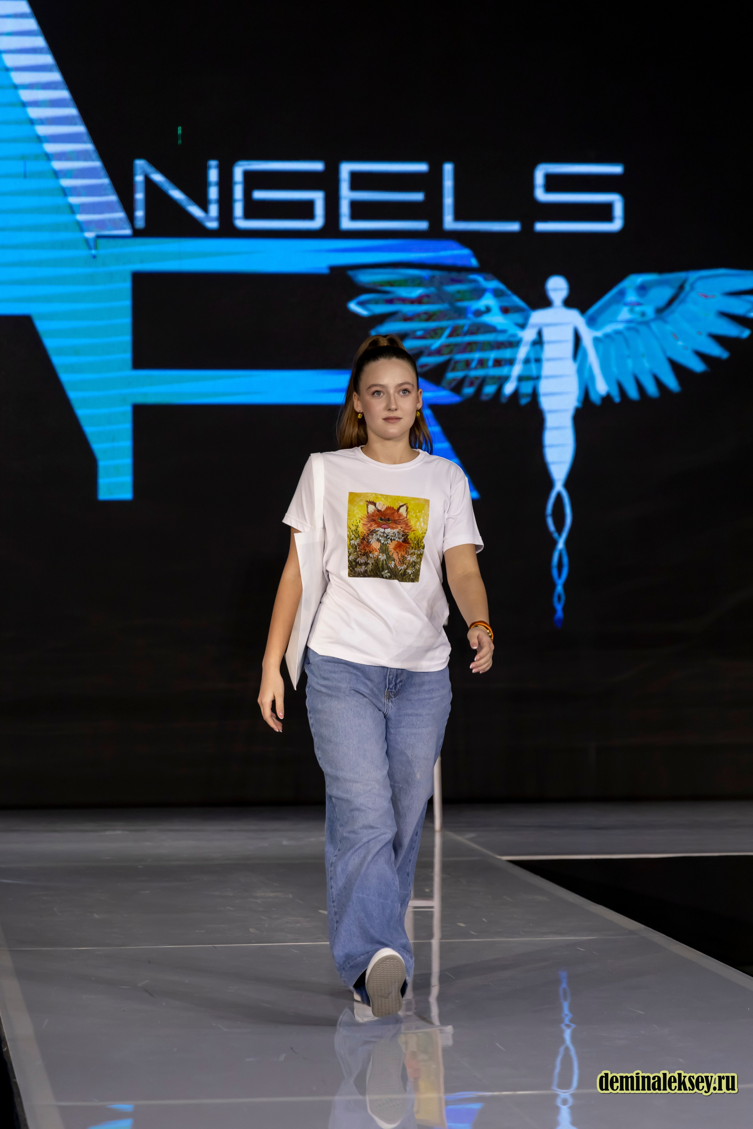 Бренд AngelsArt 31 января 2025 гостиный двор, выставка Уникальная Россия. Репортажный, семейный и студийный фотограф в Москве Демин Алексей