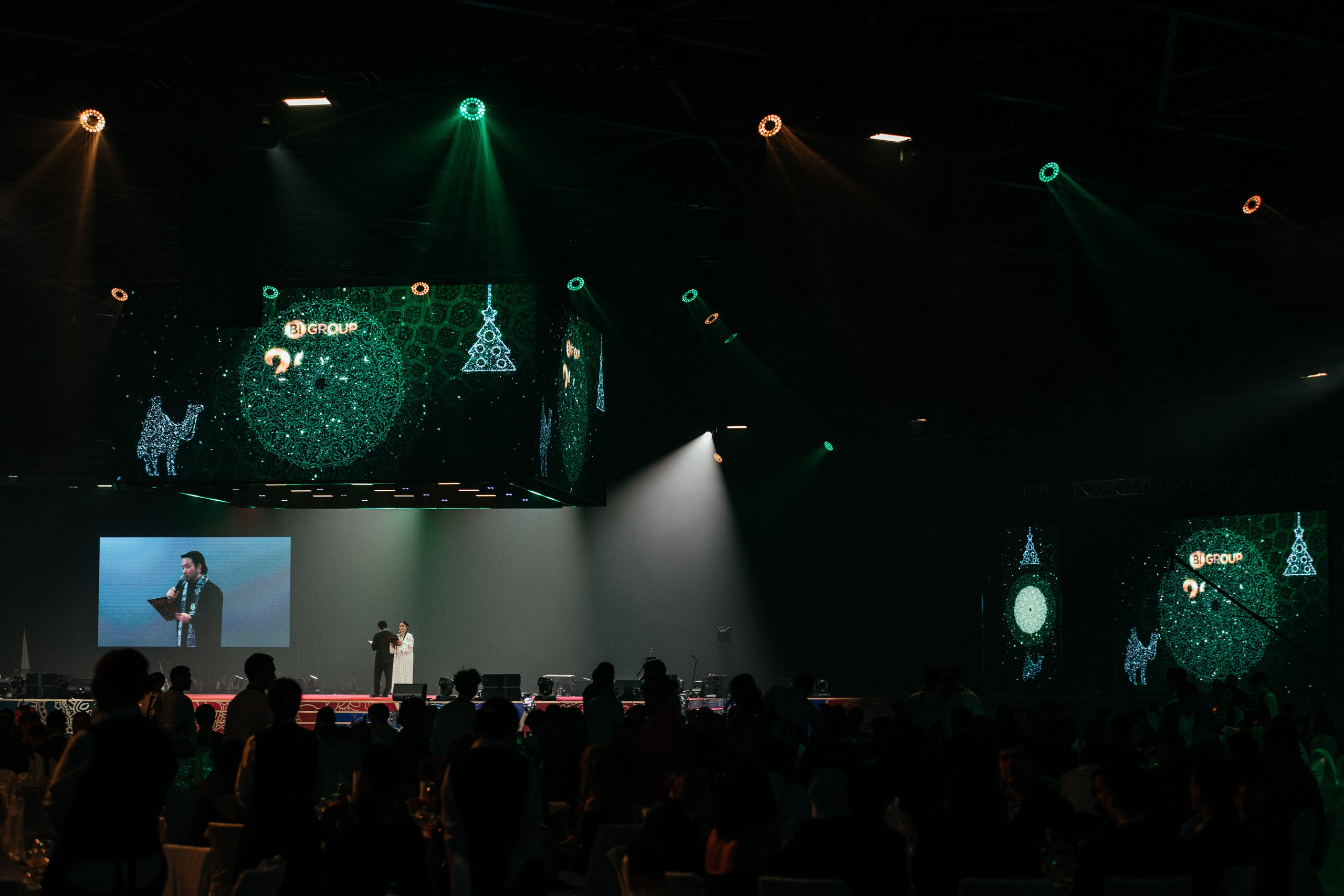 Банкет. Фотокарточки