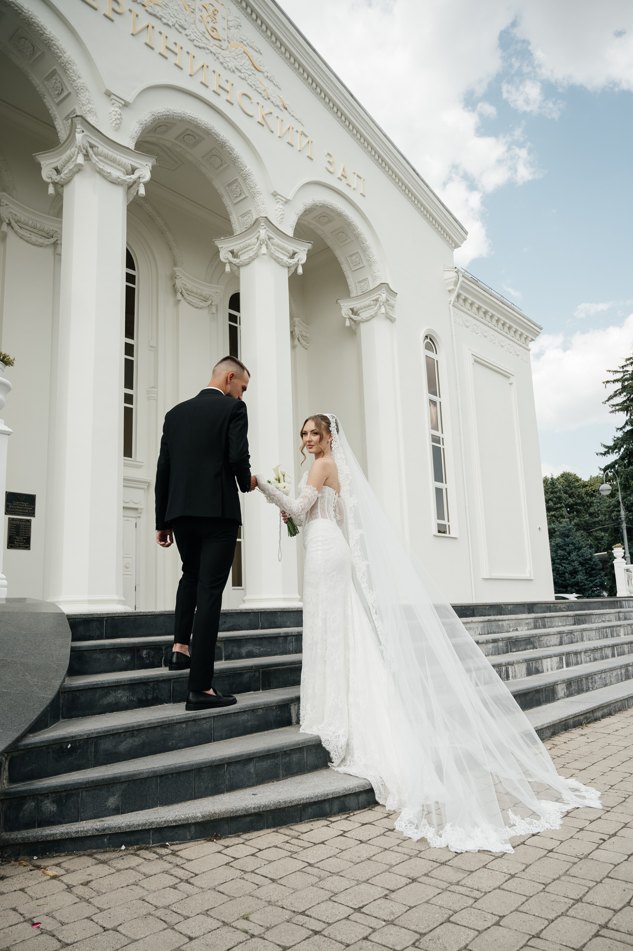 Виктор и Валерия (загс). Свадебный и семейный фотограф в Краснодаре Алина Мельник