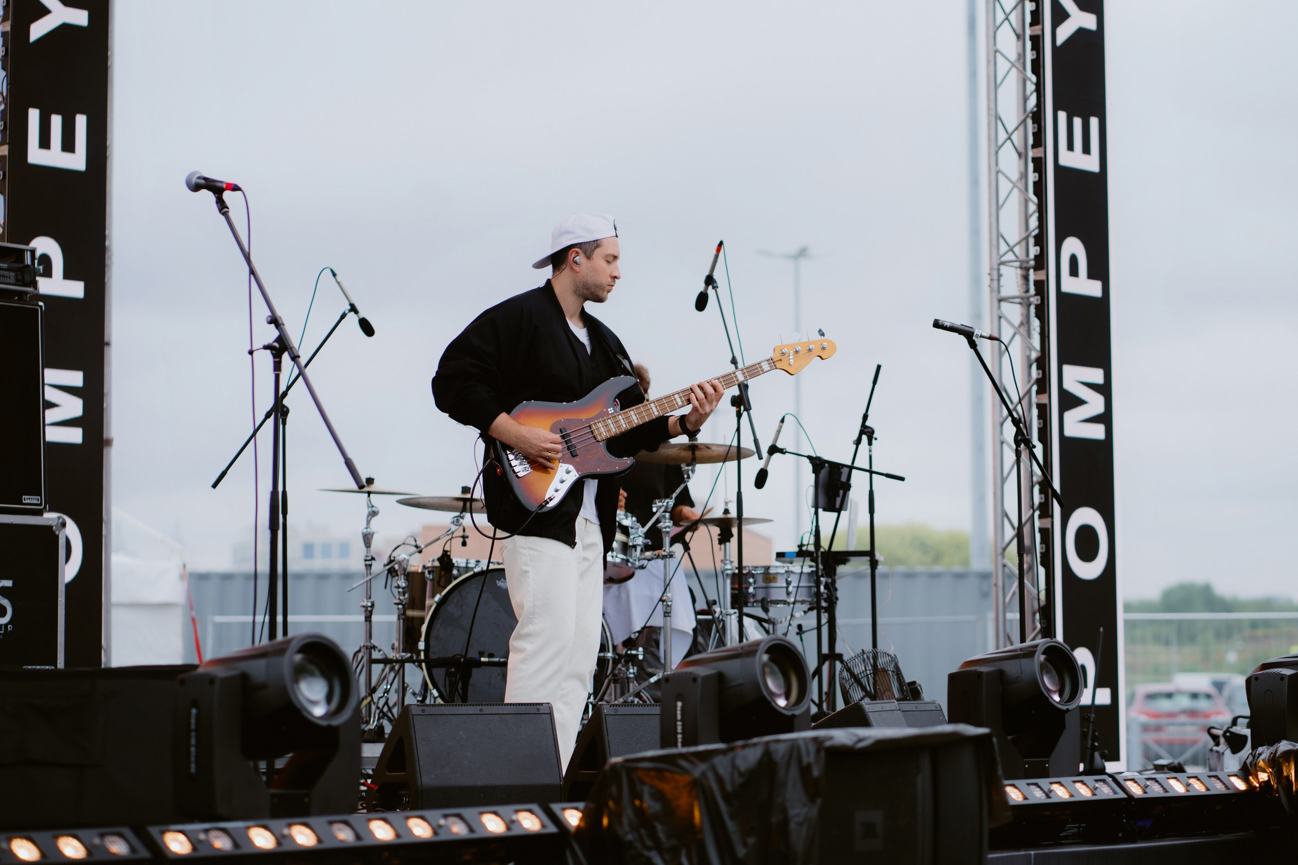 Dvor mega music festival. Photographer — ERASTOV