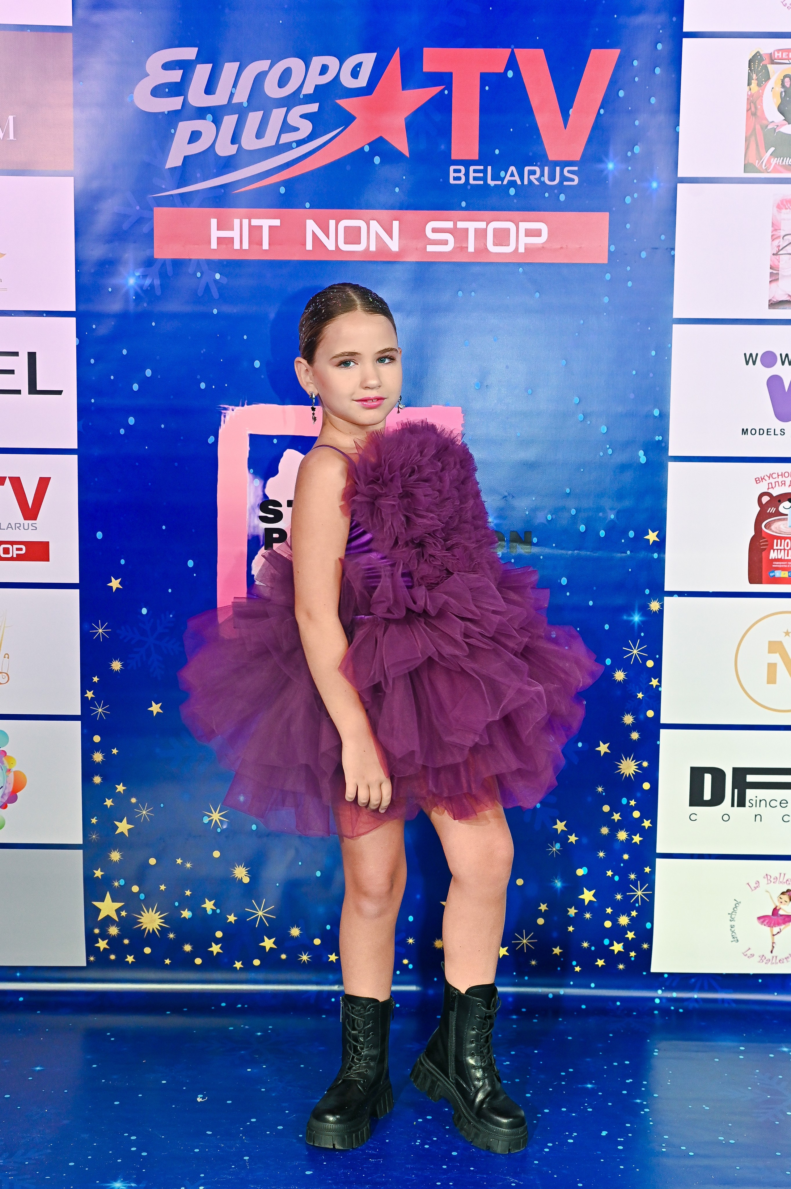 Большая новогодняя тусовка. Фотоуслуги, услуги фотографа, фотографирование важных событий