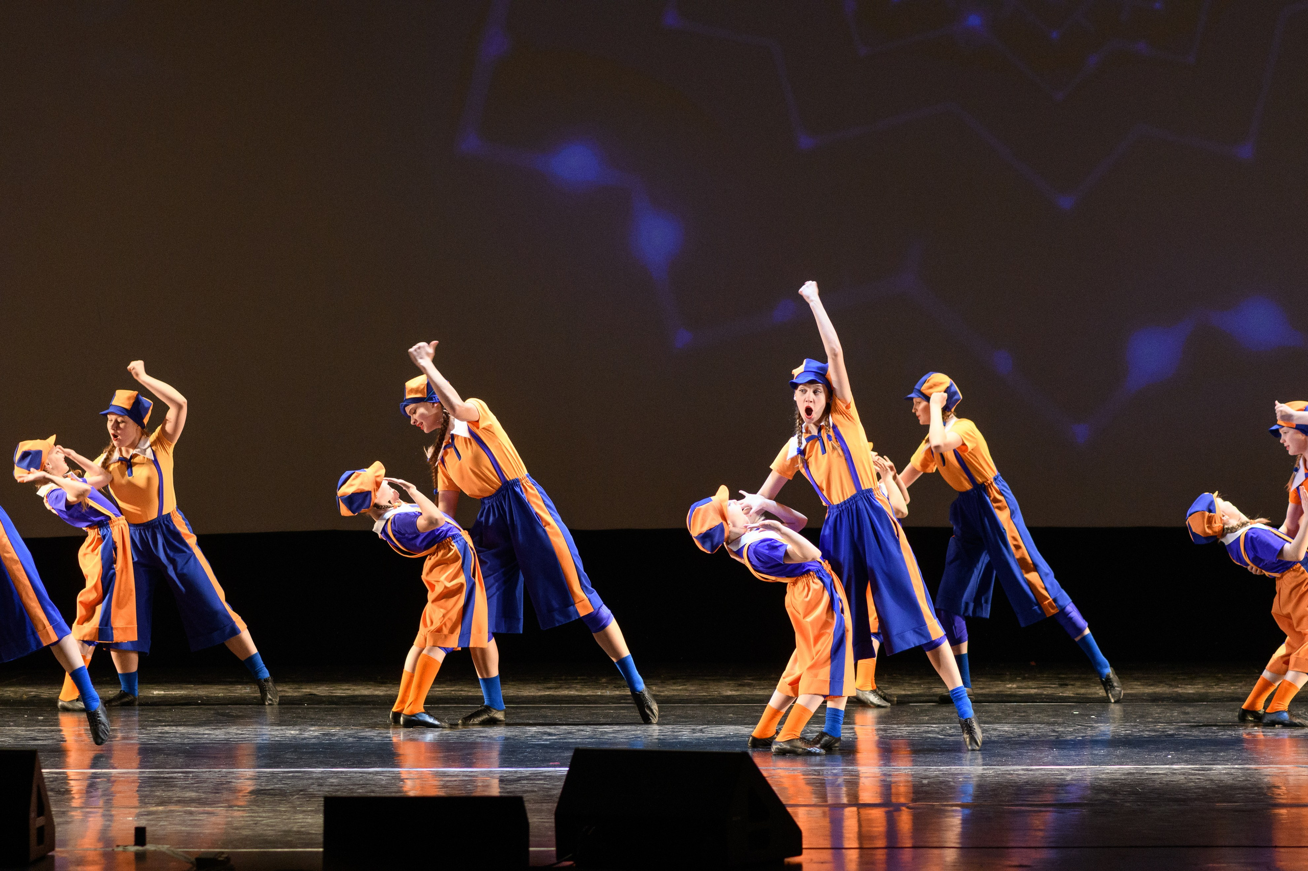 23 апреля, часть 2, БКЗ Октябрьский, г. Санкт-Петербург. Золотое яблочко