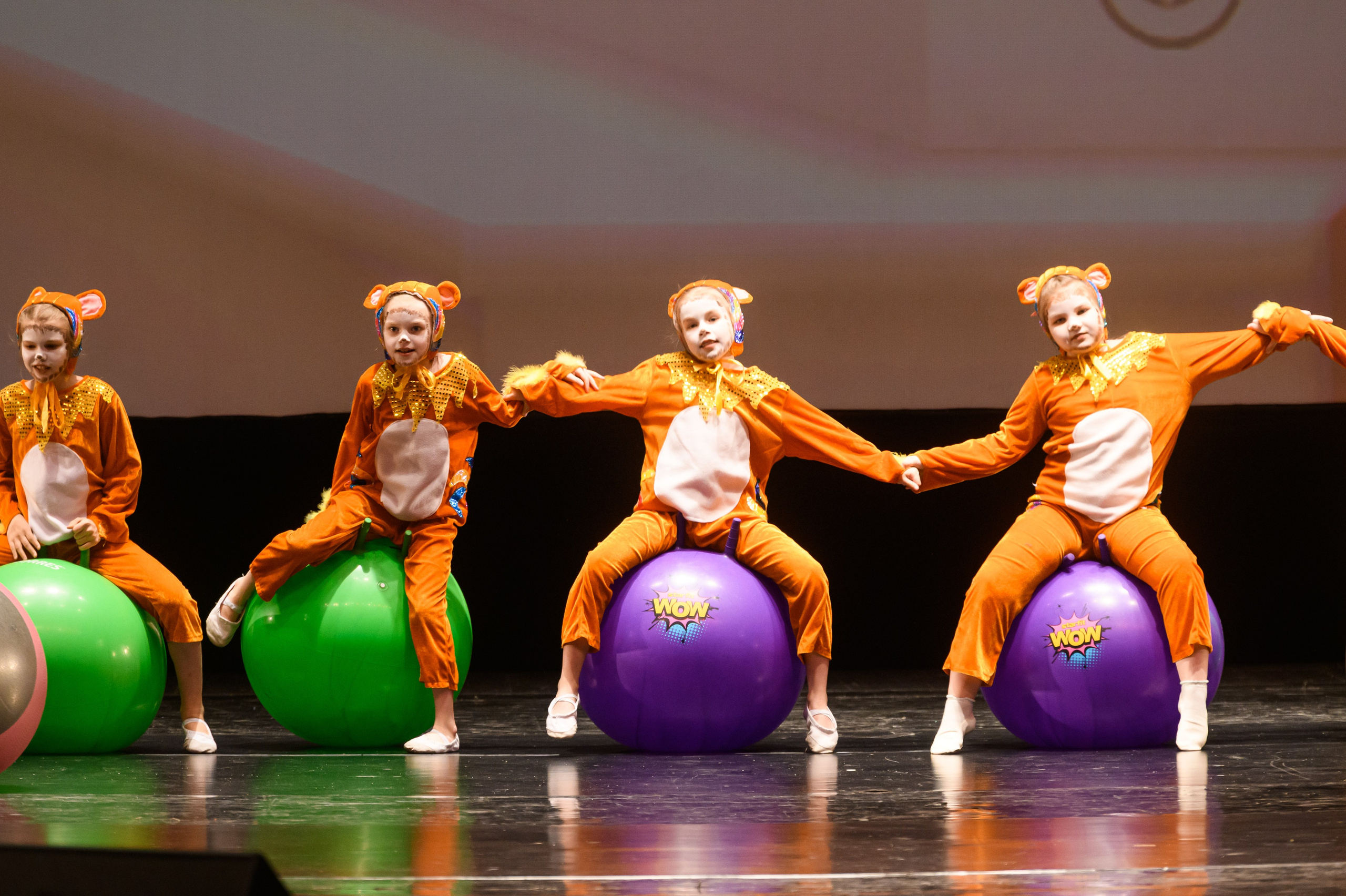 23 апреля, часть 1, БКЗ Октябрьский, г. Санкт-Петербург. Золотое яблочко