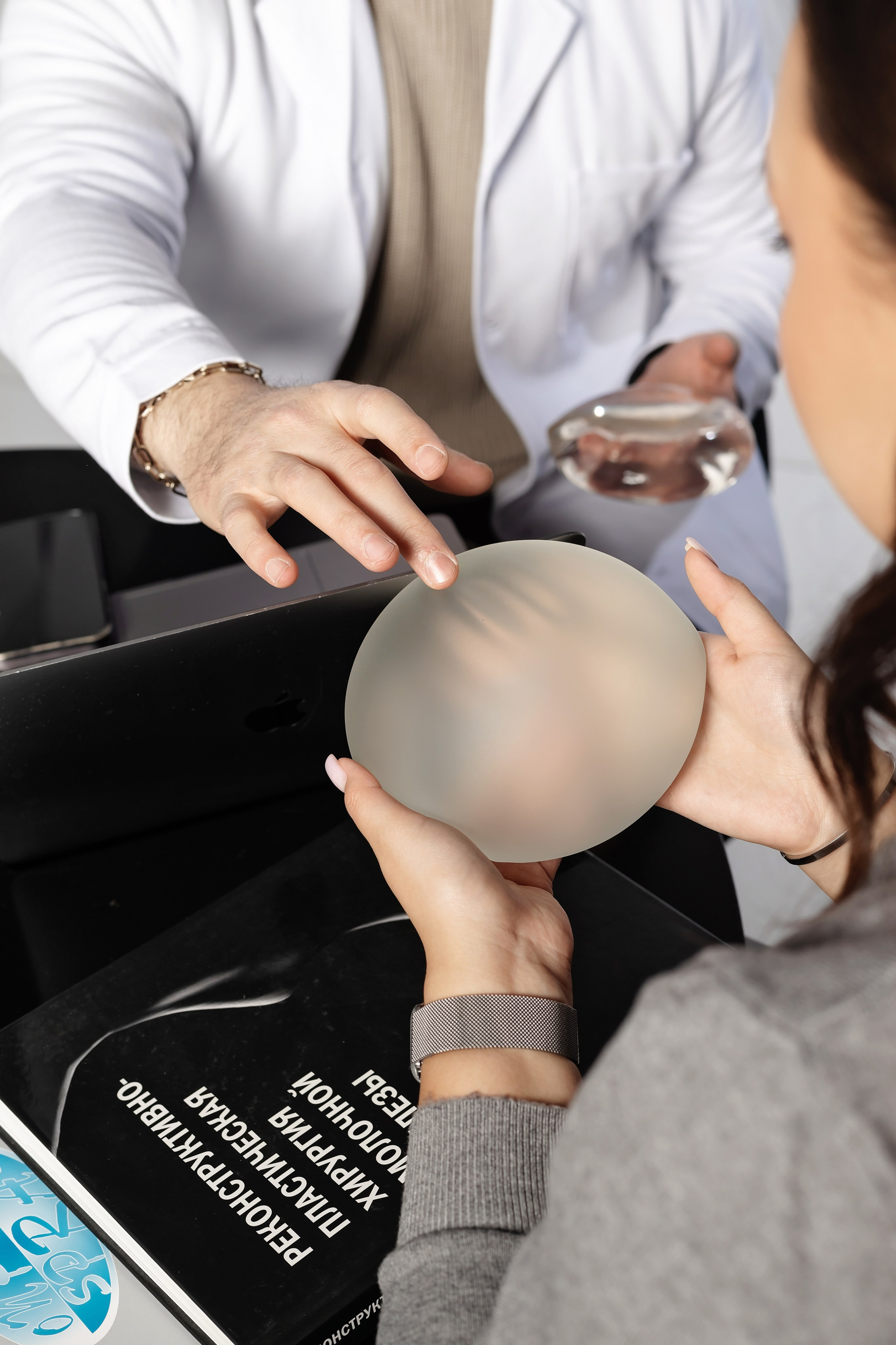 Грант Григорян, пластический хирург. Фотограф в Москве Ксения Мокрушина | Brand & Women photographer