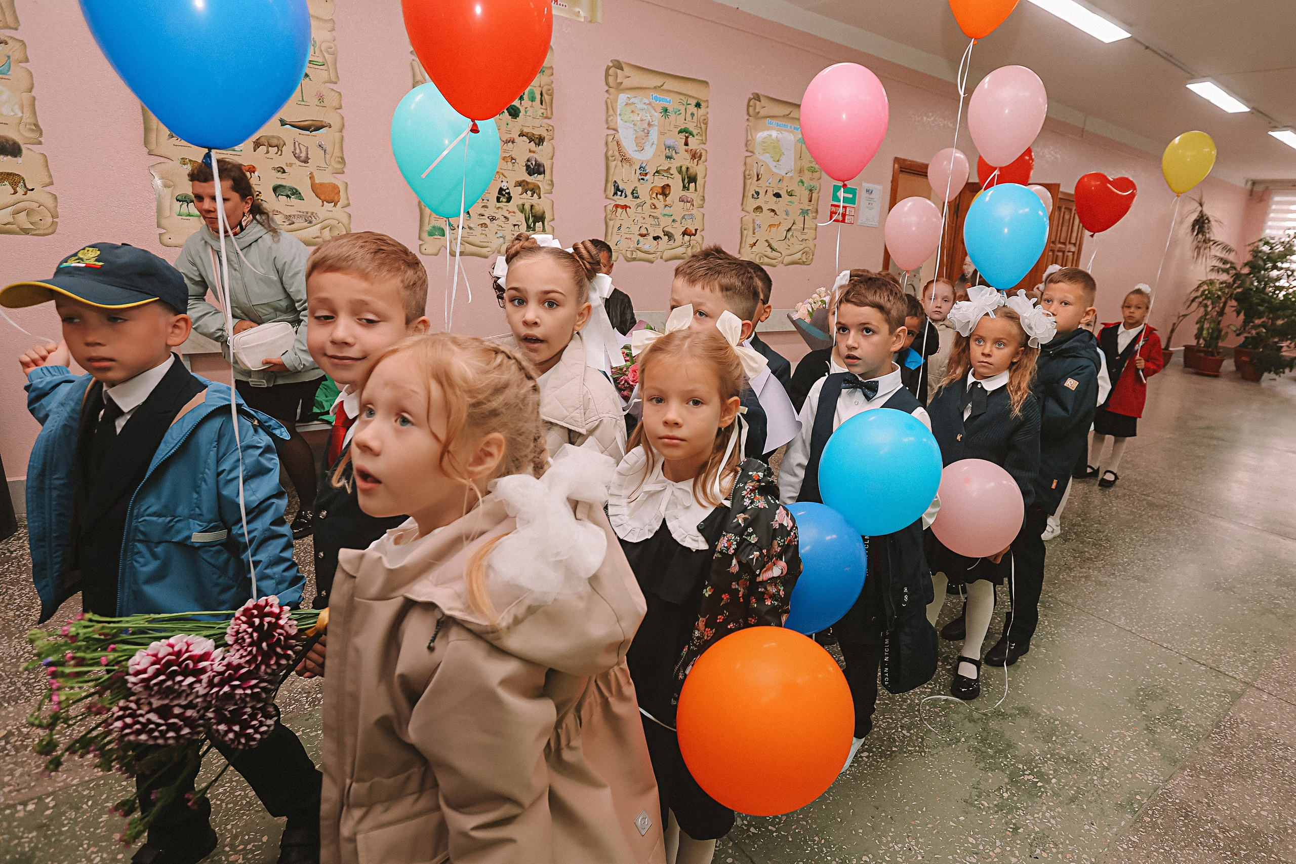 1 сентября линейка+кл час+портреты. Семейный фотограф Тюмень, фотограф на роды Салмина Мария