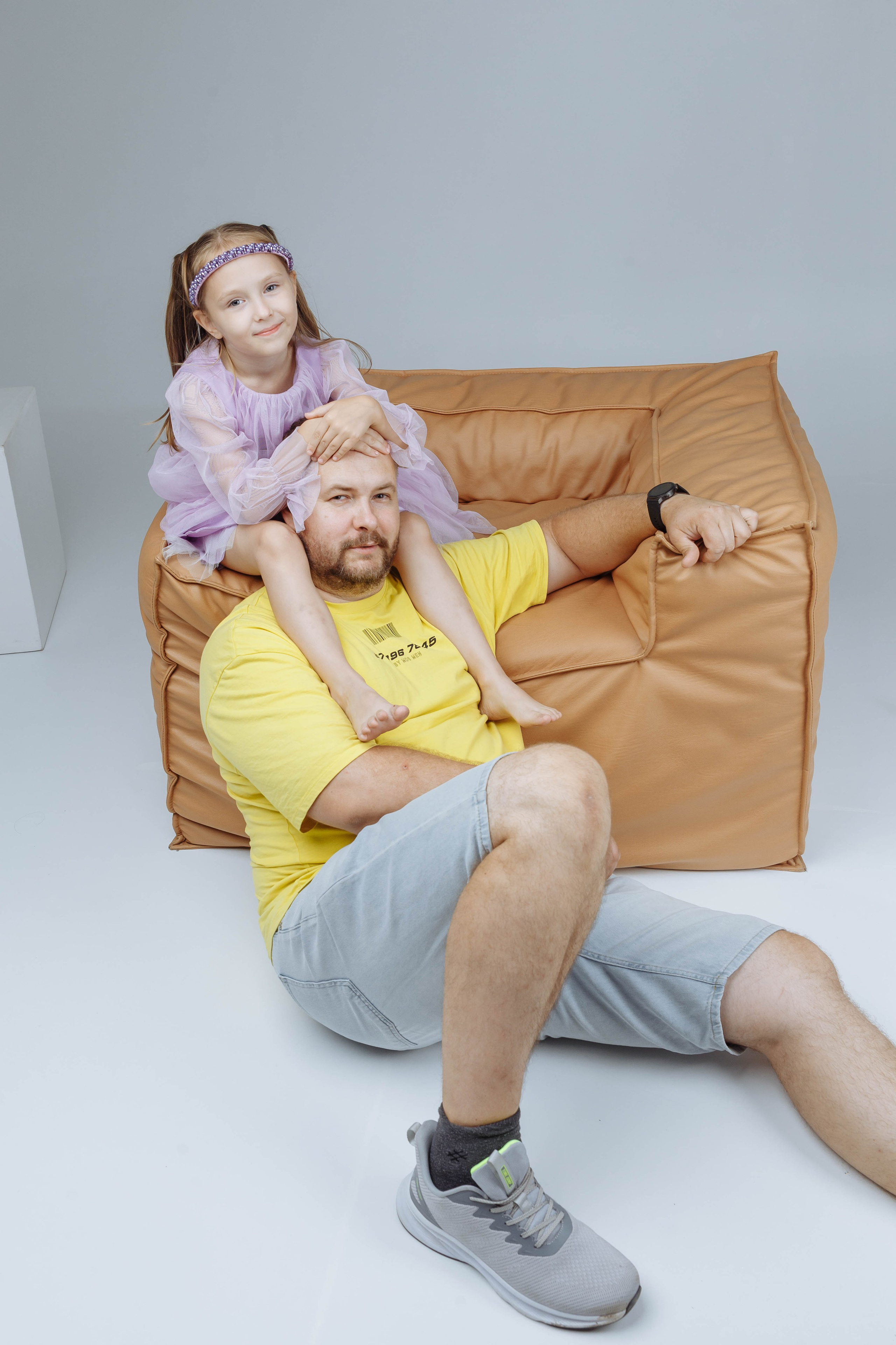 Фотосессия Витали быстро перешла в катание на лошадке. Событийный фотограф Максим Бескоровайновнов