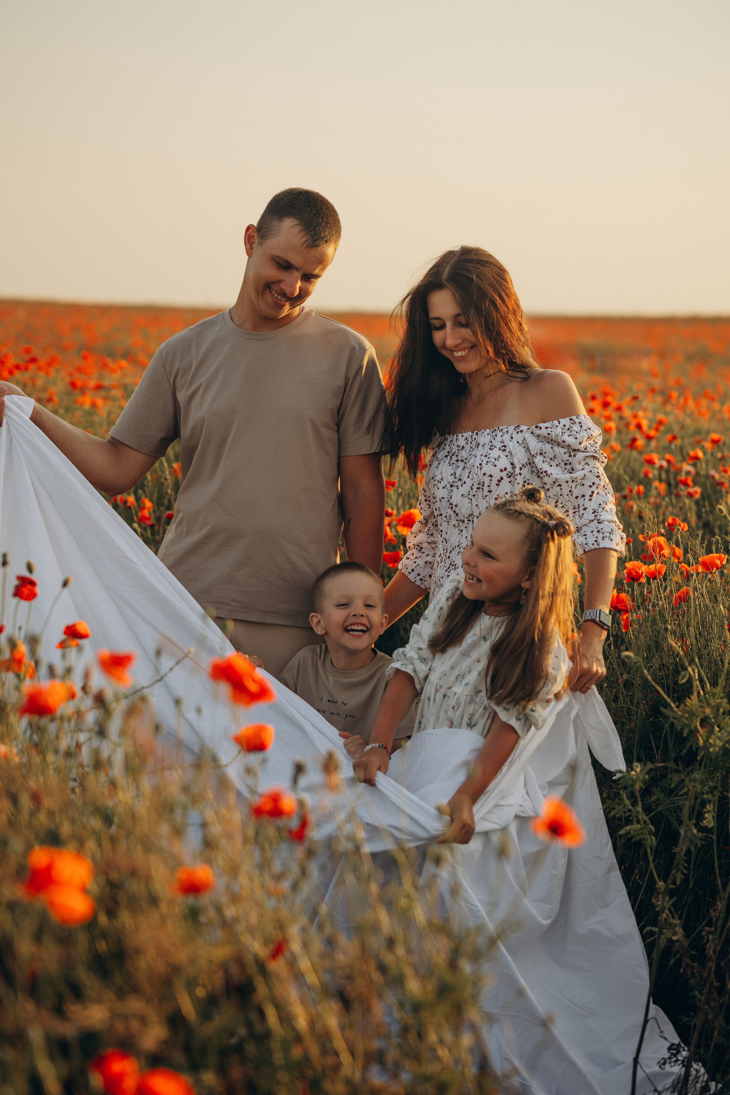 Семейные фотографии на фоне морских пейзажей Анапы, Геленджика, Голубицкой