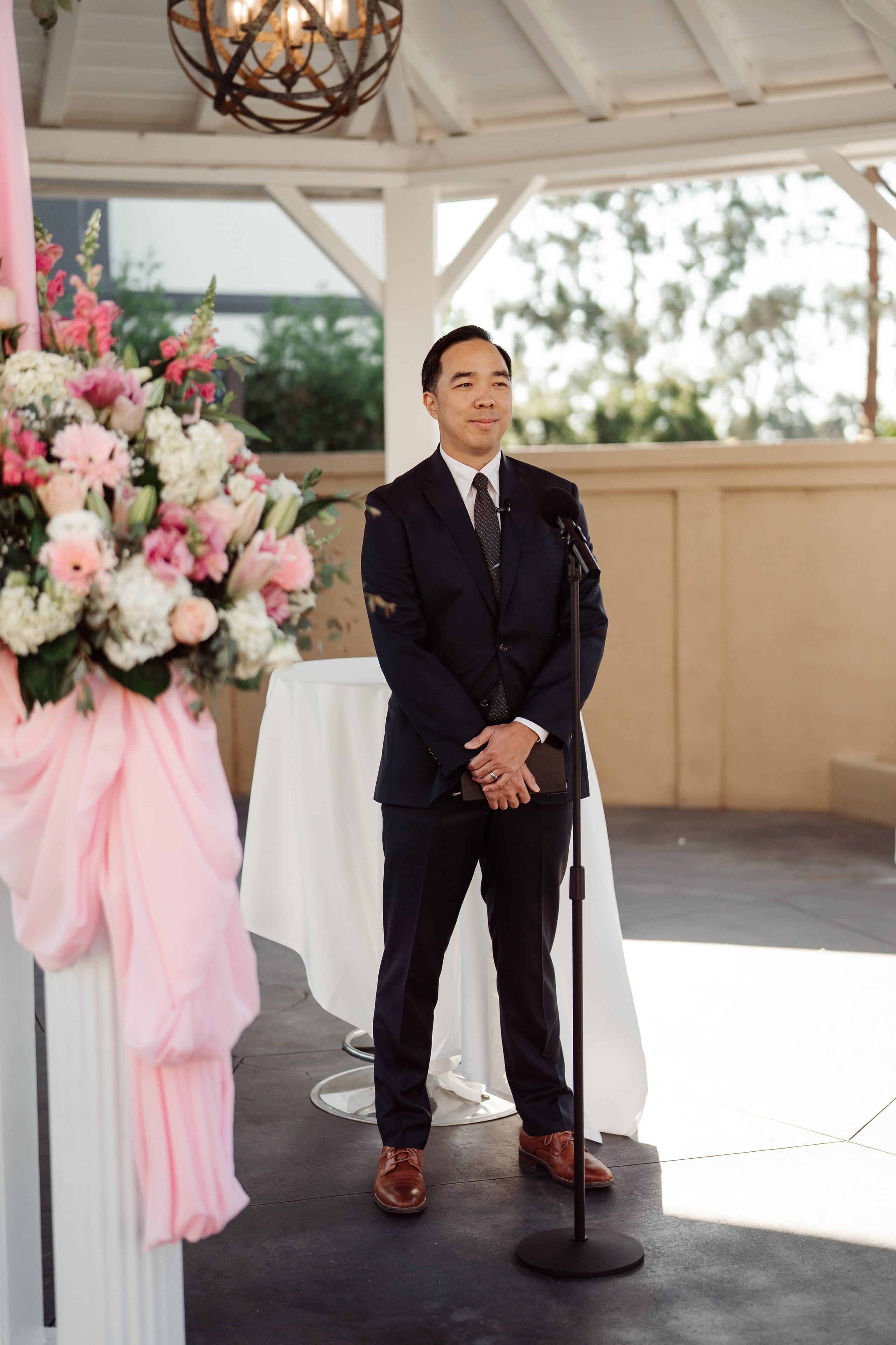 2025-08-16_AndreaChristopher. Ретушер Зенькевич Света