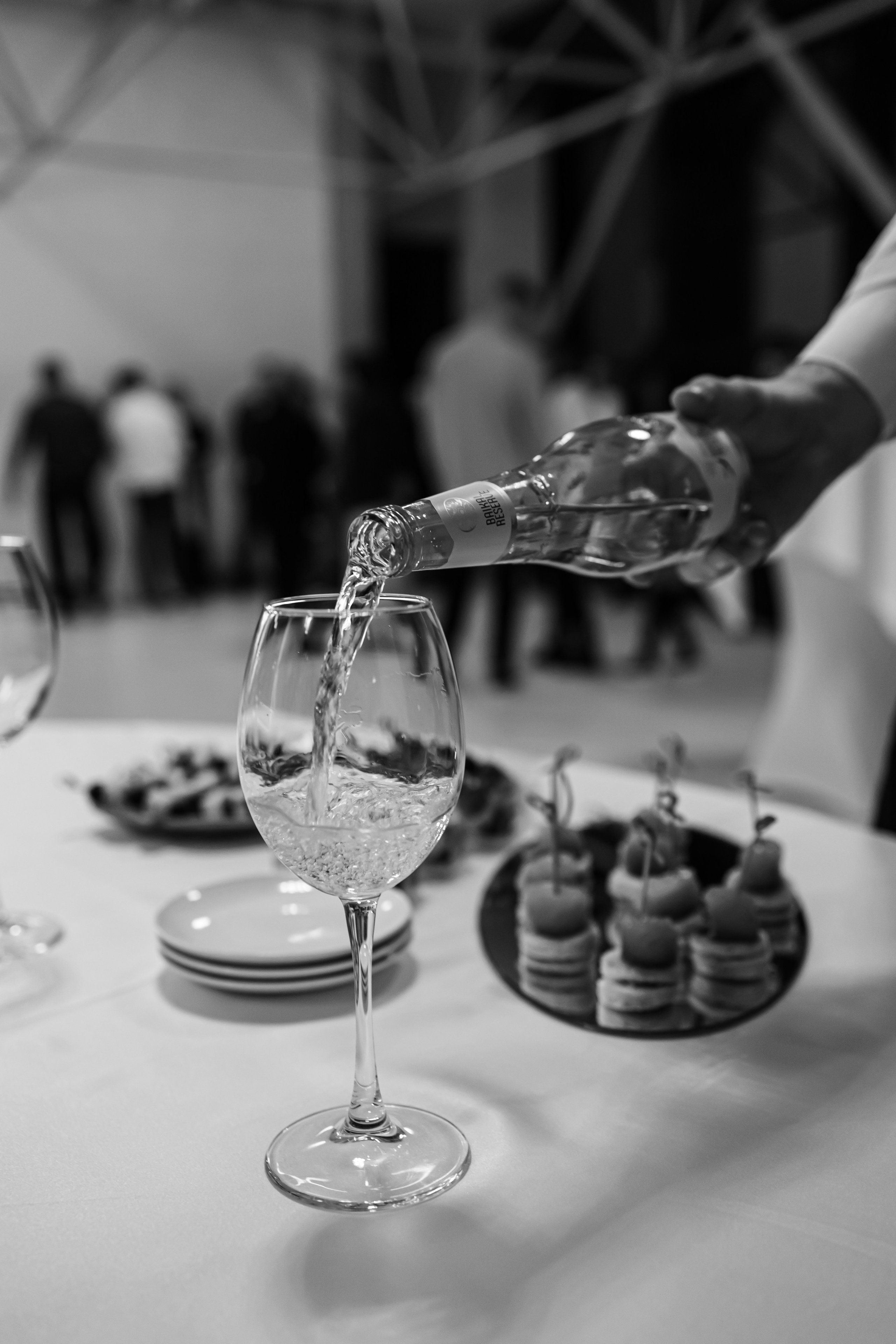 Прыжок длиною в жизнь. Фотограф свадебный, репортажный, индивидуальный, фото для маркетплейсов, брендов, автосалонов