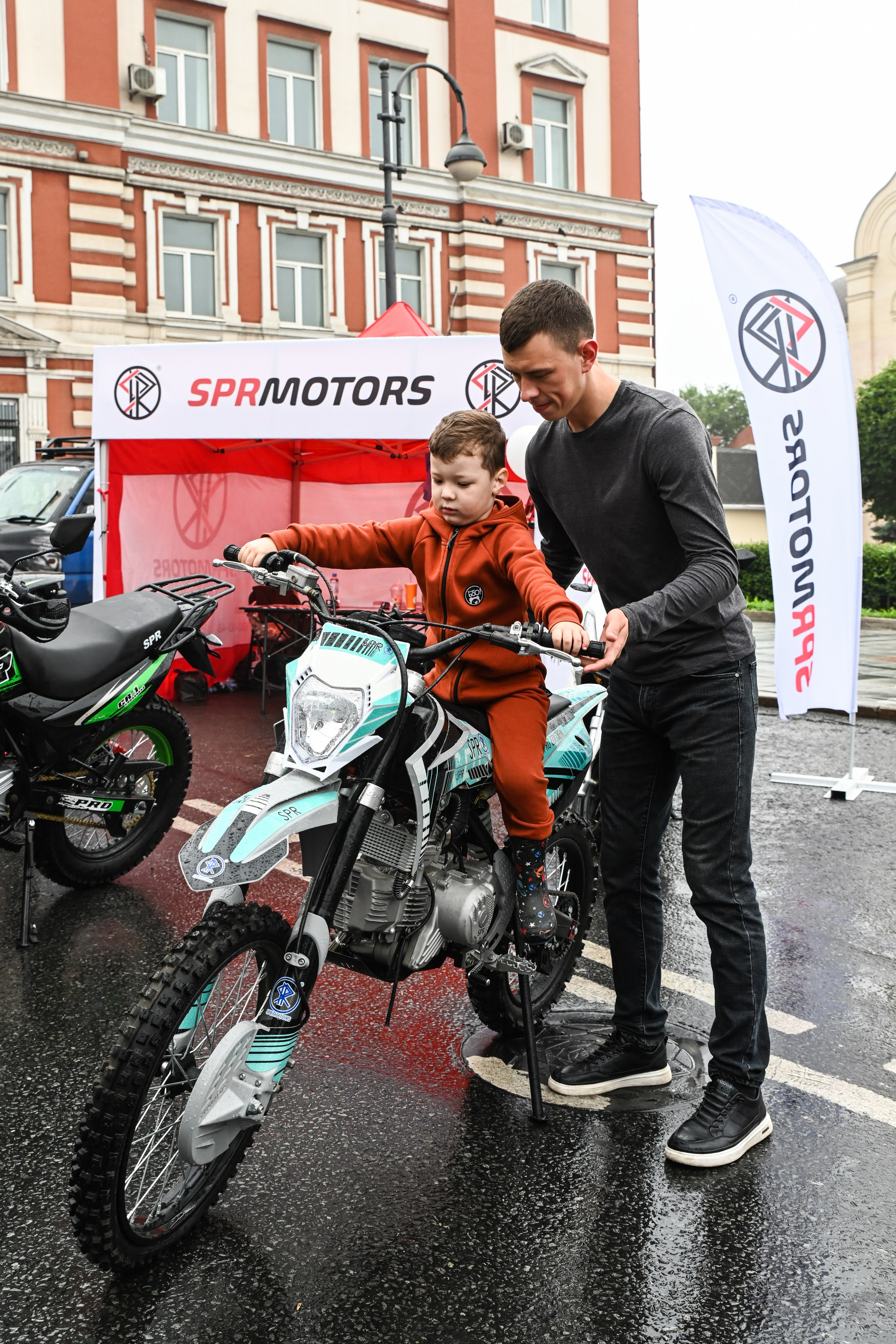 Автосалон 2026 SPR Motors. Репортажный фотограф во Владивостоке Таня Терехина