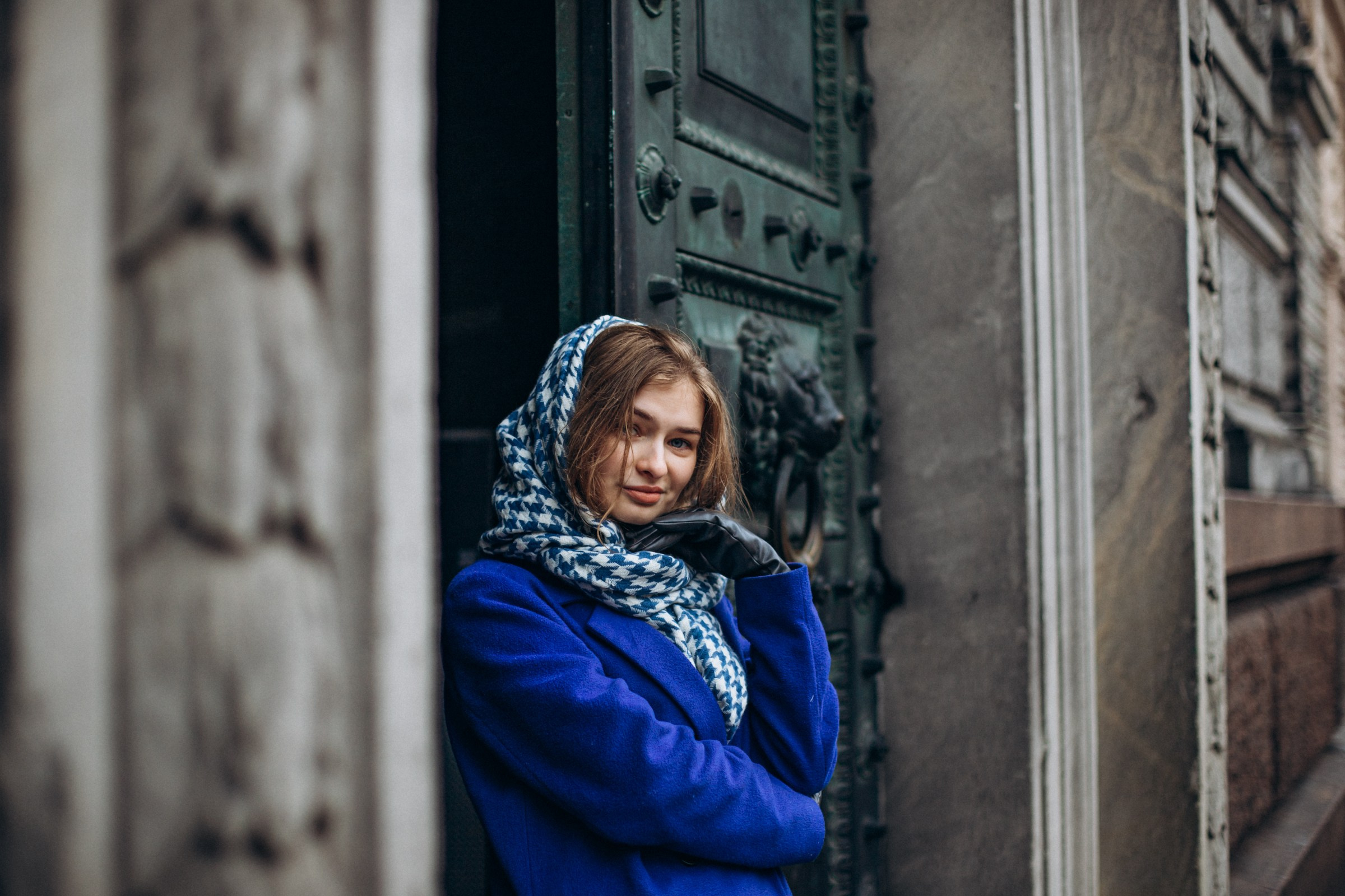 Александра и Анна в октябре. Фотопрогулка в Петербурге. Индивидуальный и семейный фотограф в Санкт-Петербурге