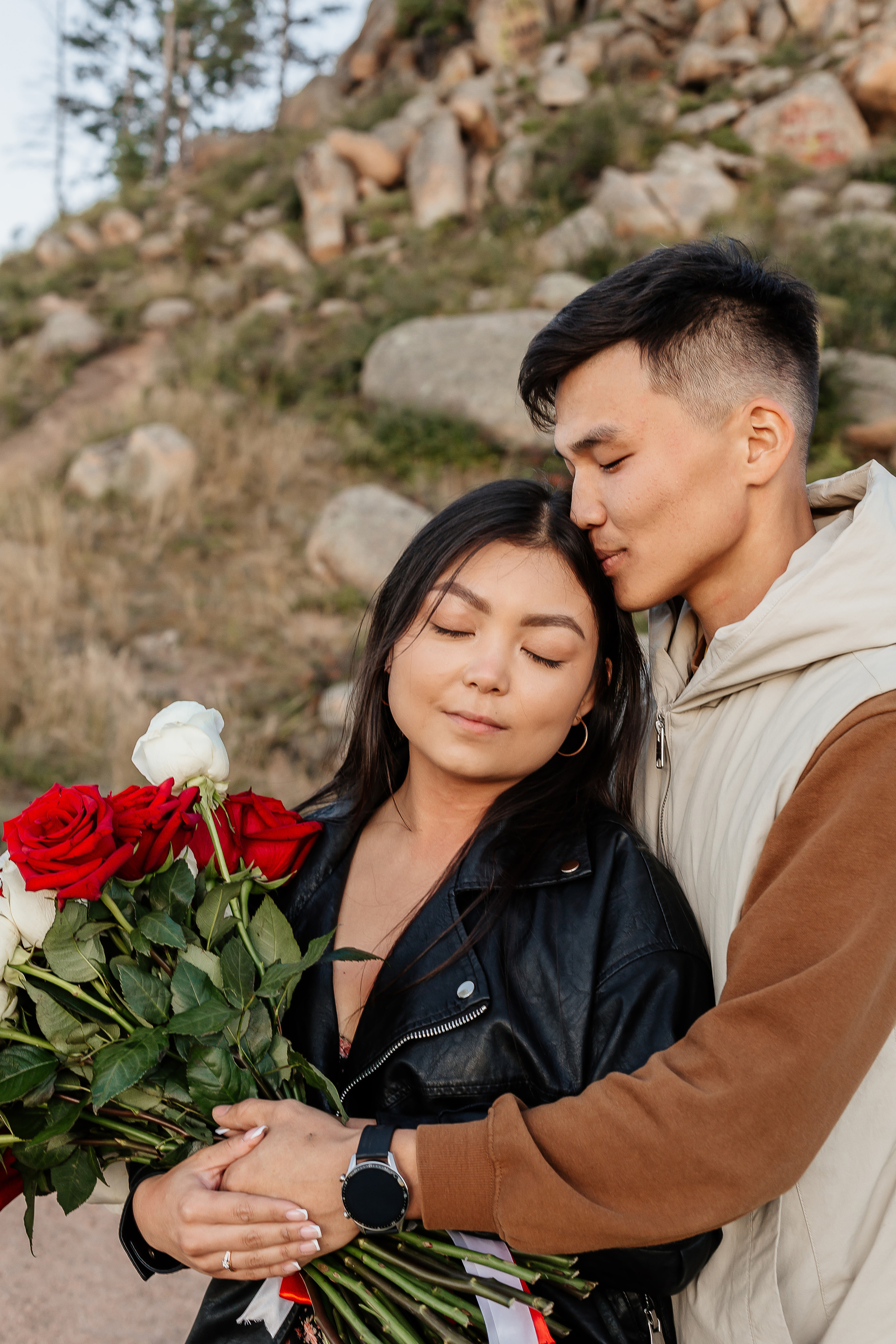 Любовь. Предложение руки и сердца Содном и Милена. Фотограф Бурятии София Андриянова