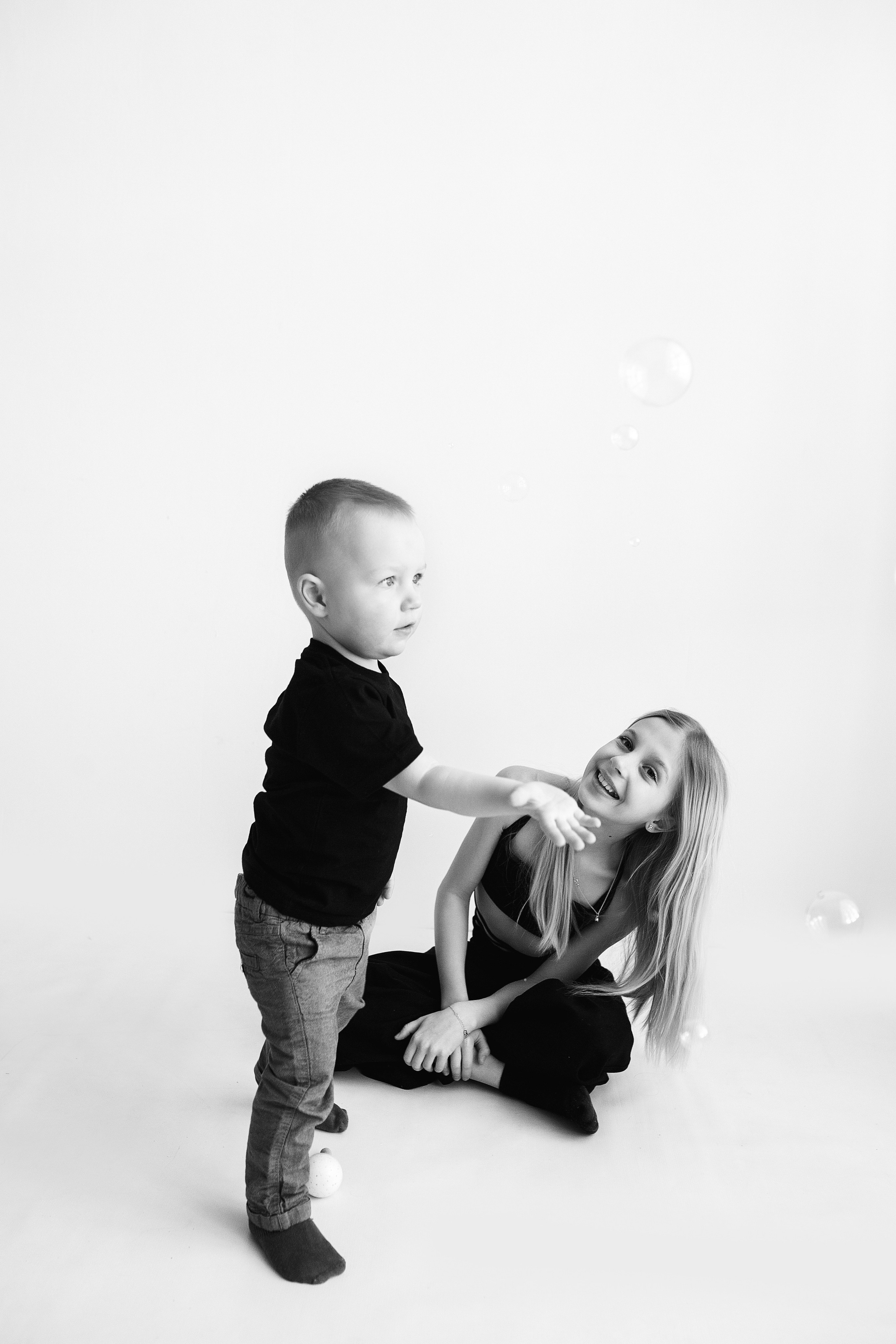 ЧБ серия. Фотограф новорожденных Оксана Полевская