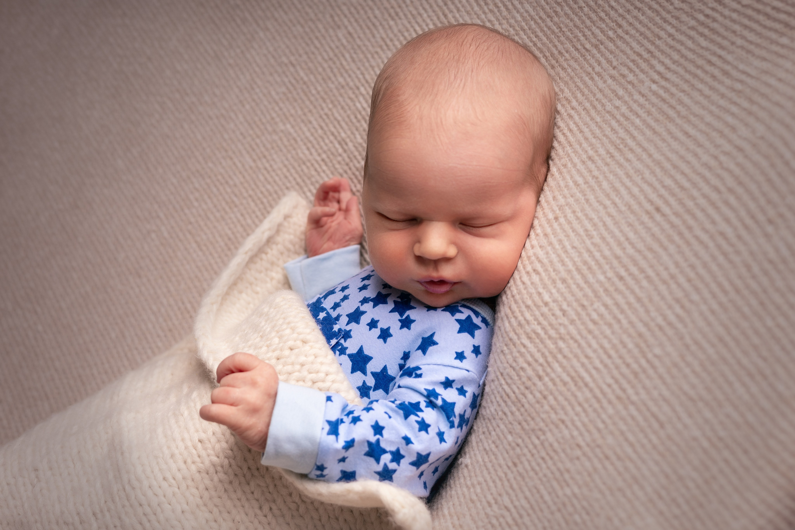 Фотосессия новорожденных в Ижевске. Фотограф новорожденных в Ижевске Анастасия Преснякова