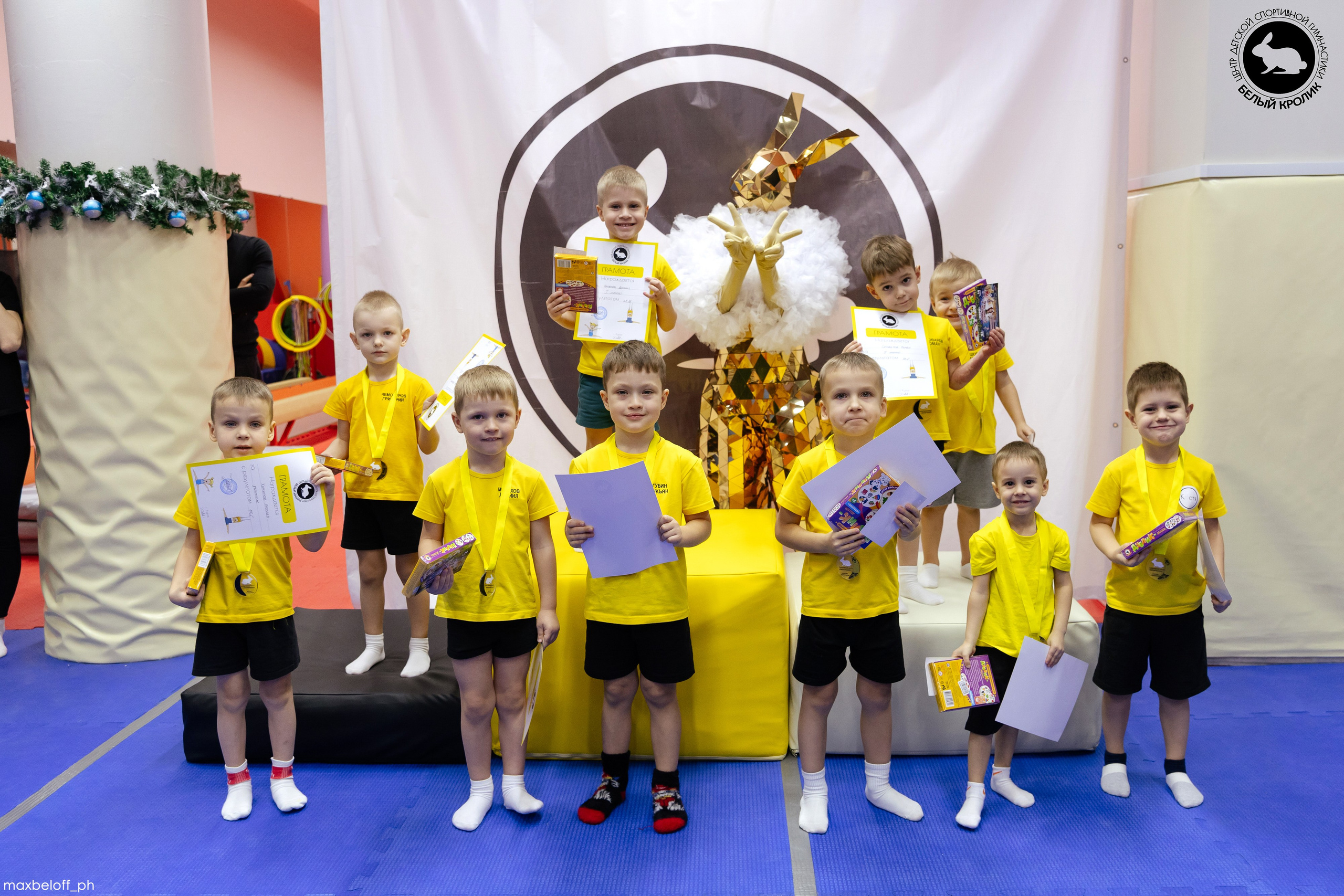 Белый кролик. Соревнования. Семейный фотограф — Макс Белогрудов