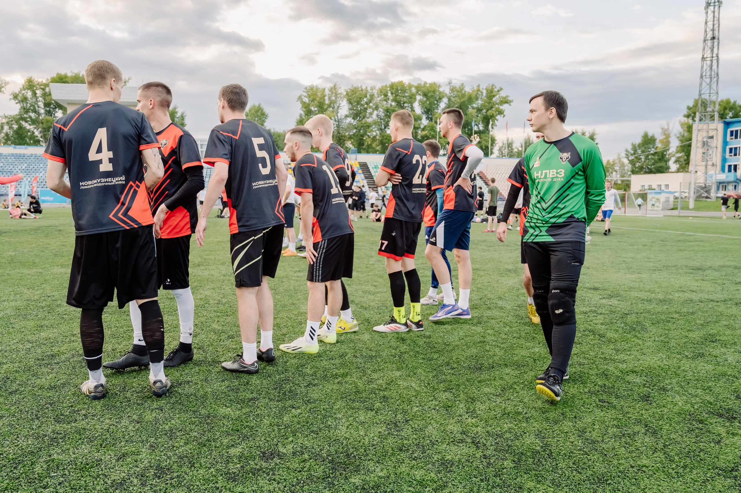 Футбол в Шахтёре 08.2025. Детский фотограф, семейный фотограф и репортажи в Кемерово