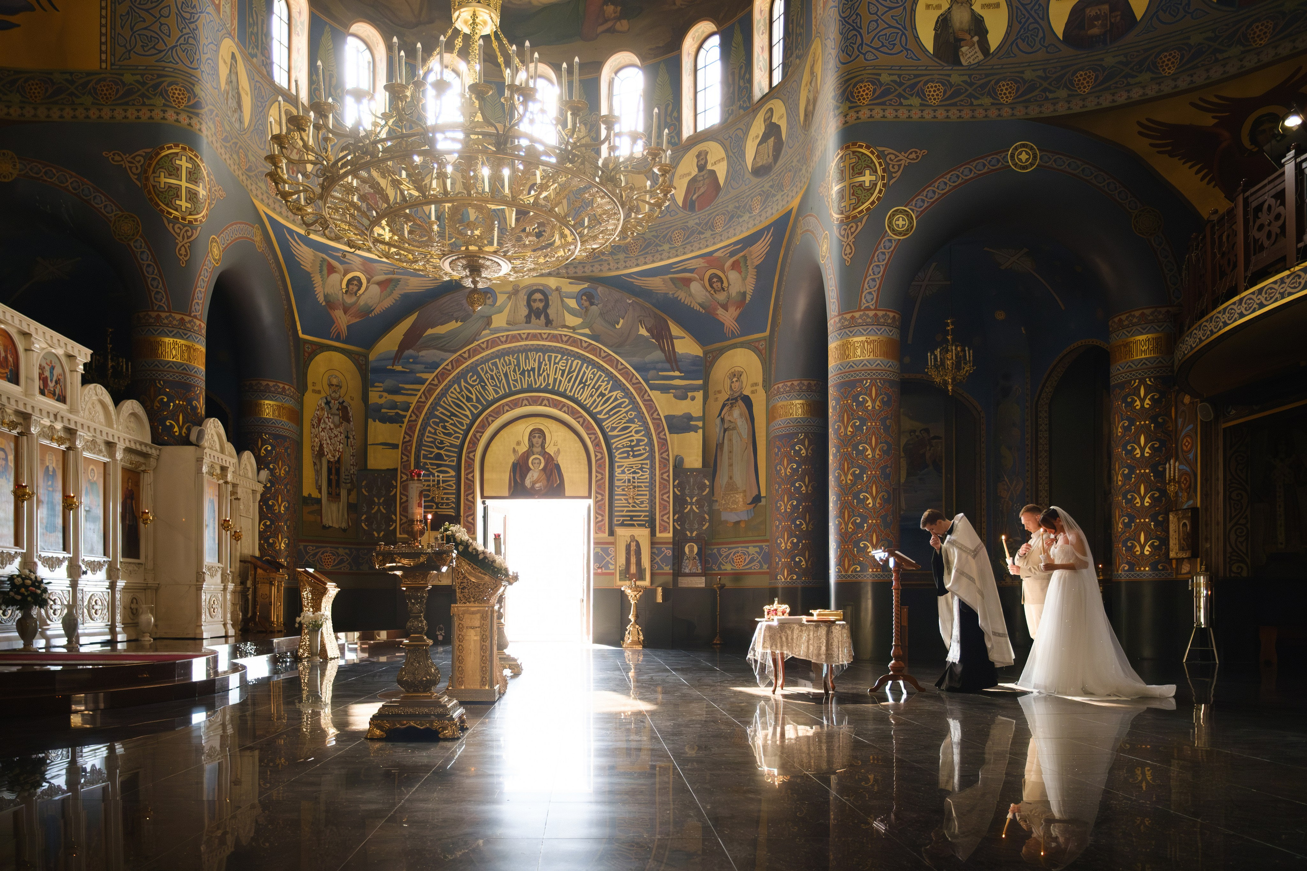 Две Здезды — Храм 19 века. Свадебный Видеограф Фотограф в Сочи