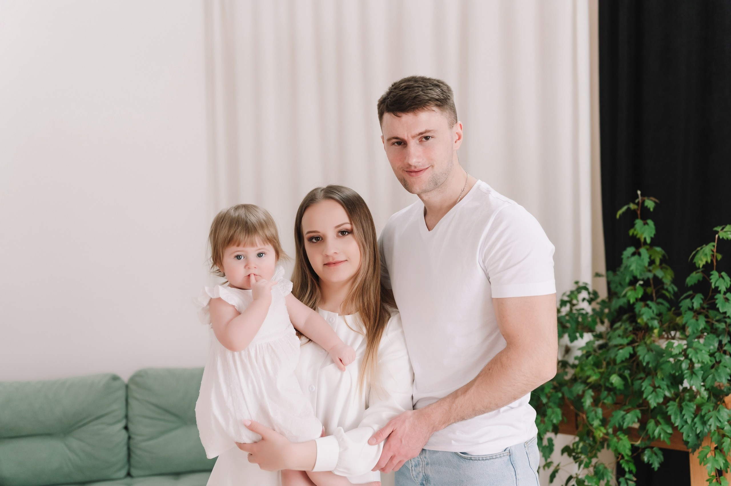 Анна, Николай и Кира. Семейный и свадебный фотограф в Миассе Регина Малахова