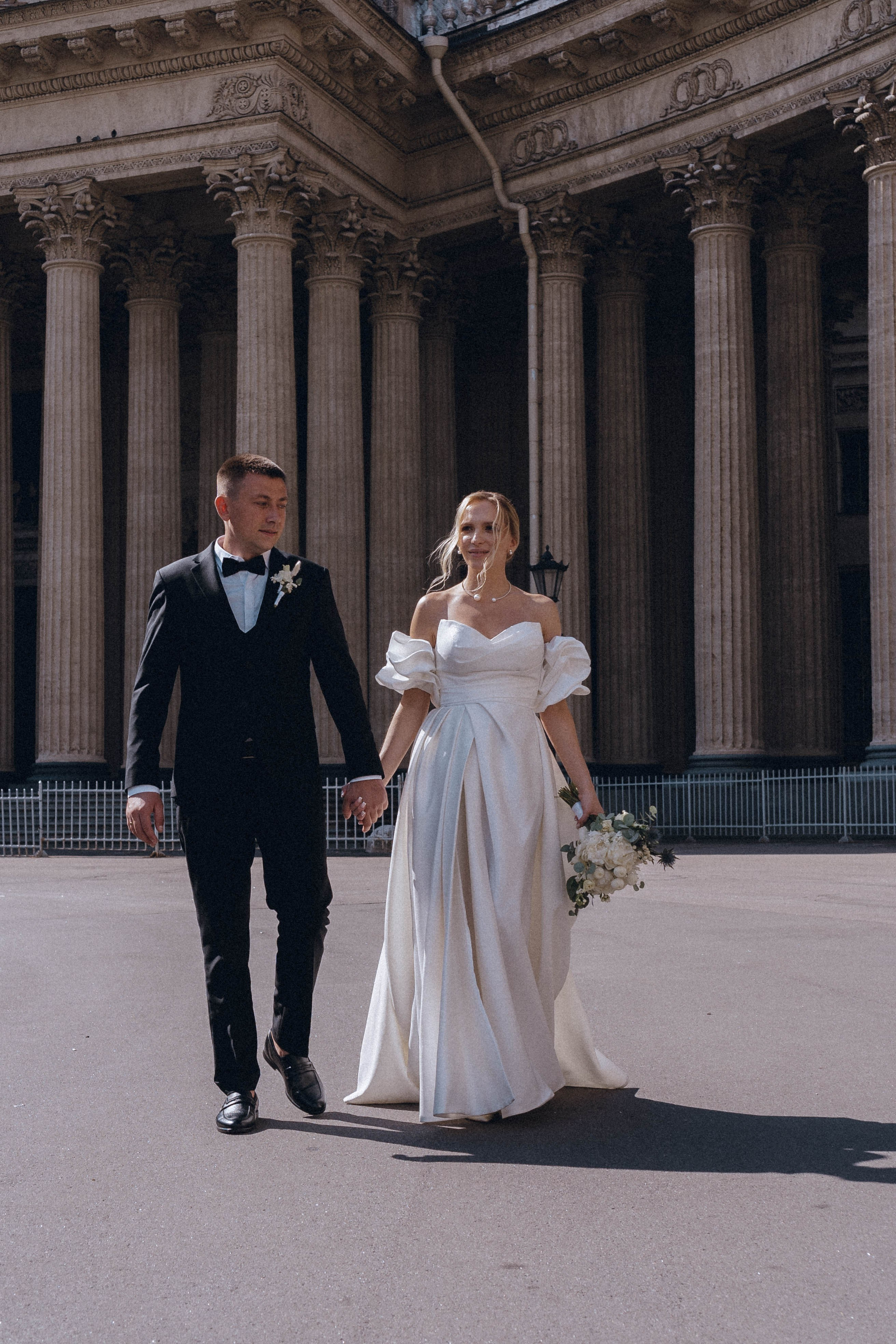 СВАДЕНБНАЯ СЬЕМКА НА КАТЕРЕ ПО КАНАЛАМ САНКТ-ПЕТЕРБУРГА И В АКВАТОРИИ НЕВЫ. Профессиональный фотограф, Санкт-Петербург — Виктория Богомолова