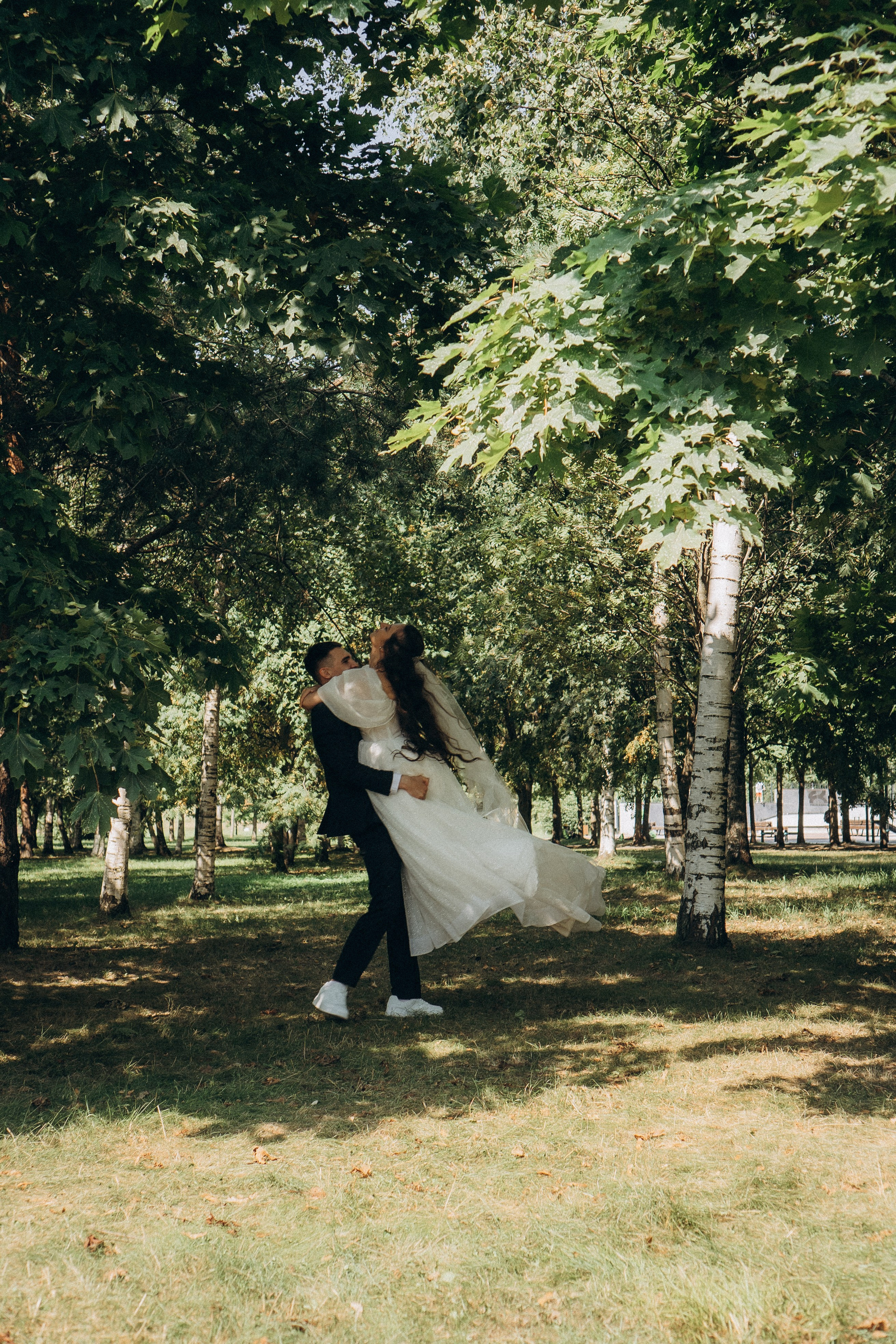 СВАДЕБНАЯ СЬЕМК В ПАРКЕ 300-ЛЕТИЯ. Профессиональный фотограф, Санкт-Петербург — Виктория Богомолова