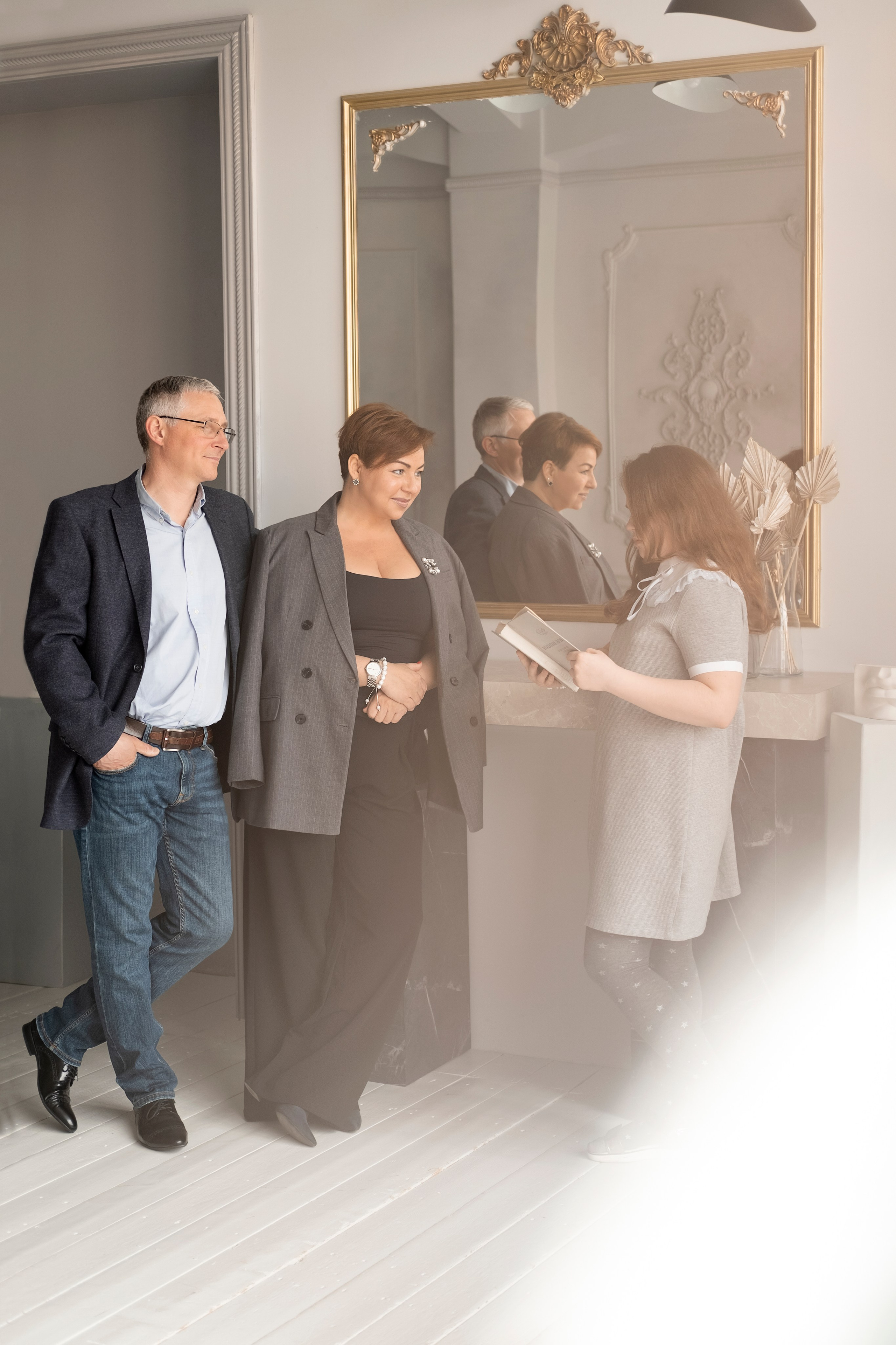 Семейная фотосессия (прогулки и студии). Семейный и женский фотограф в Санкт-Петербурге