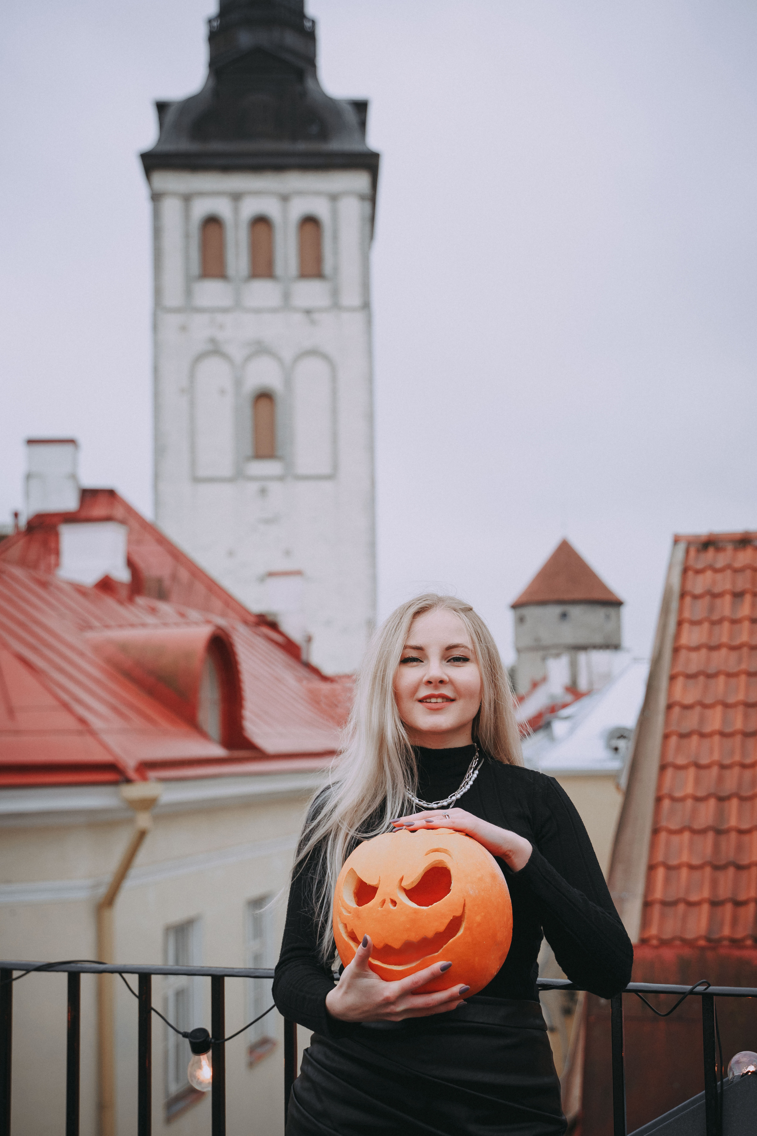 Чаепитие на крыше дома в котором сам чёрт свадьбу гулял. Фотограф в Мельбурне Анастасия Перова