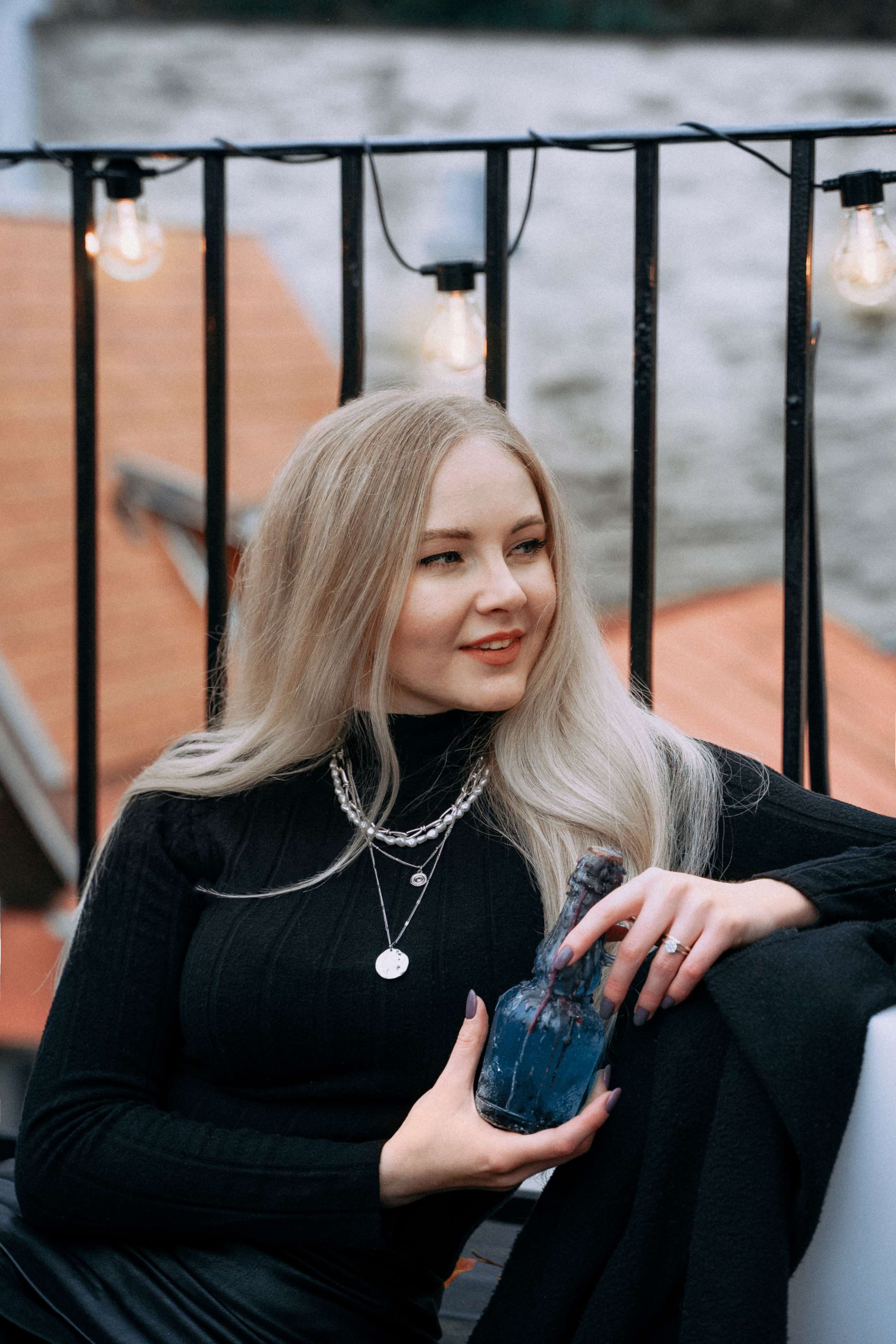 Чаепитие на крыше дома в котором сам чёрт свадьбу гулял. Фотограф в Мельбурне Анастасия Перова