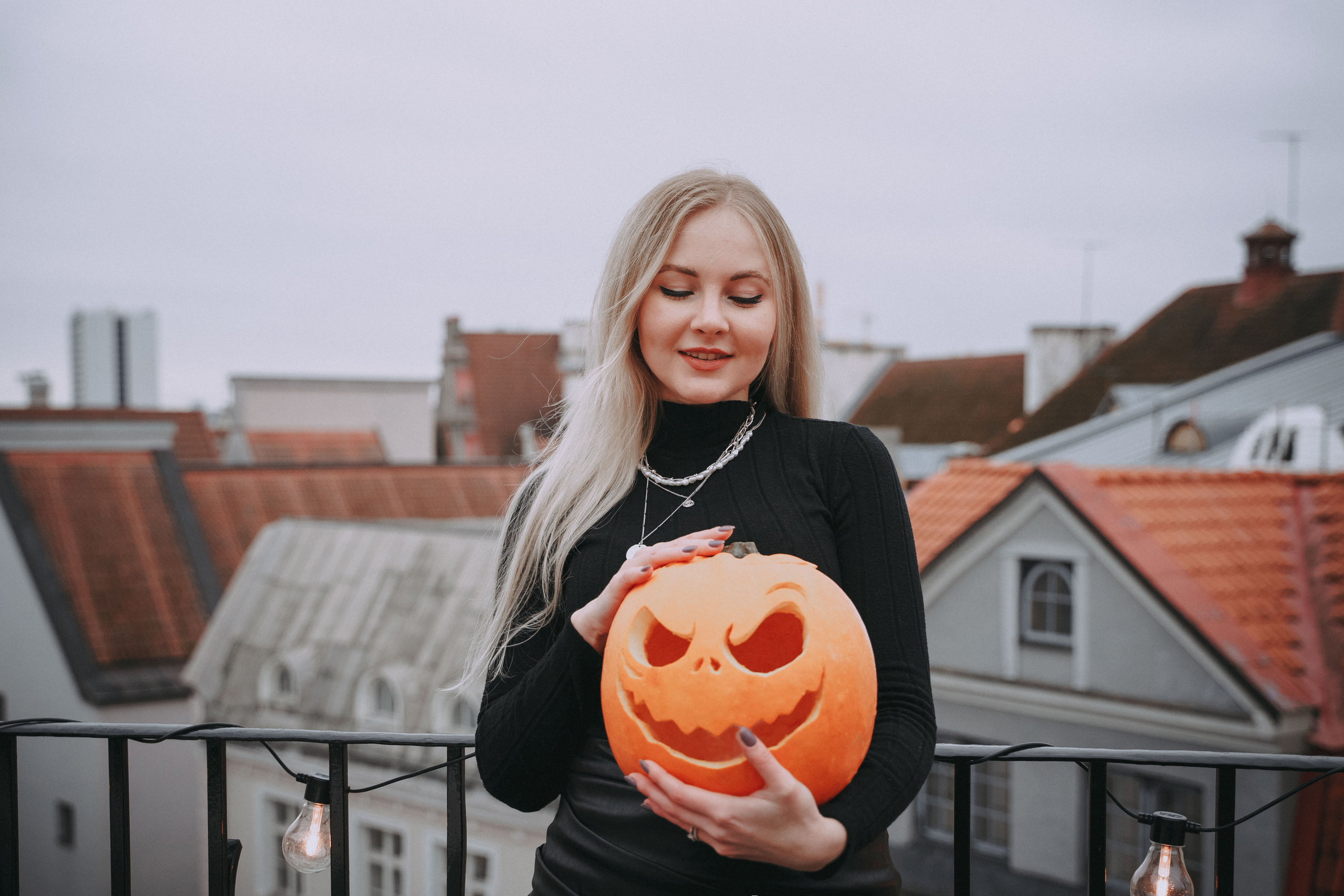 Чаепитие на крыше дома в котором сам чёрт свадьбу гулял. Фотограф в Мельбурне Анастасия Перова