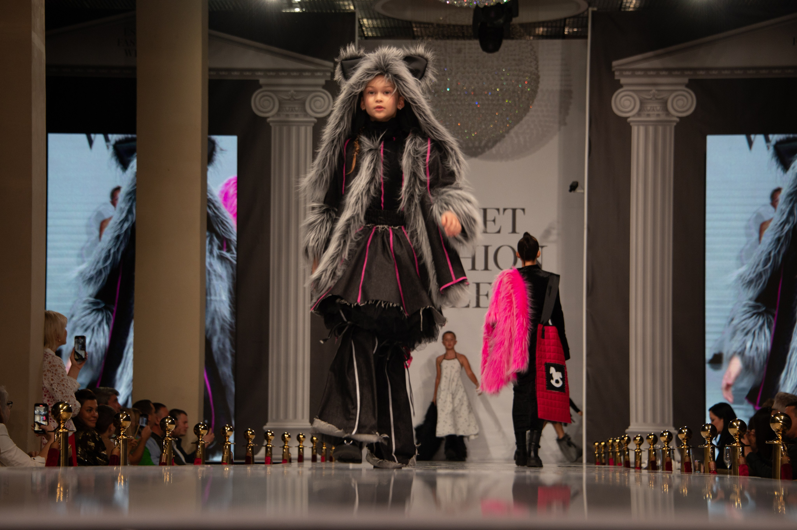 Estet Fashion Week-2023. Фотограф Роман Адлер