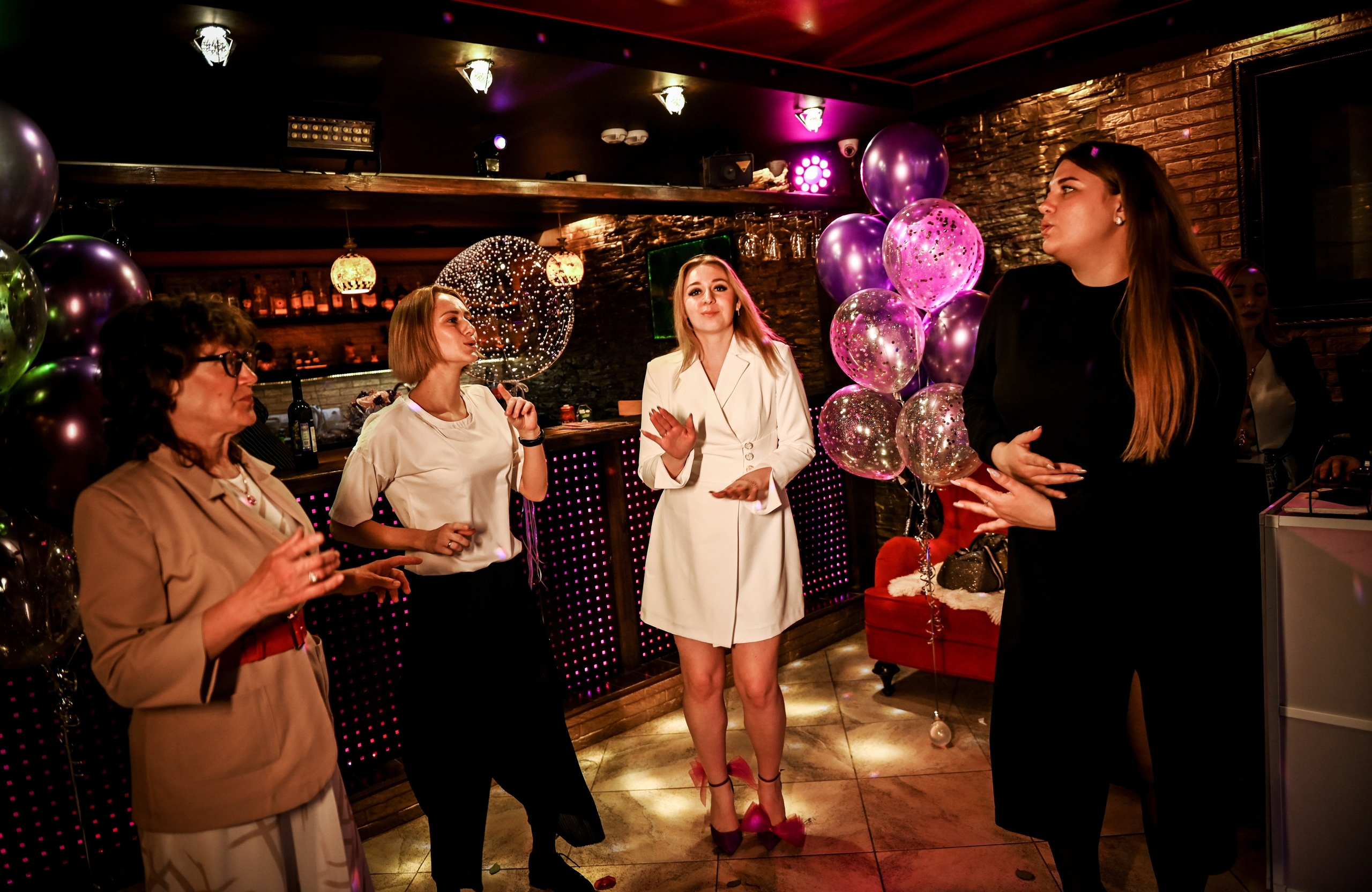 День рождения. Свадебный, семейный, детский, контент фотограф в Омске Максим Ильин