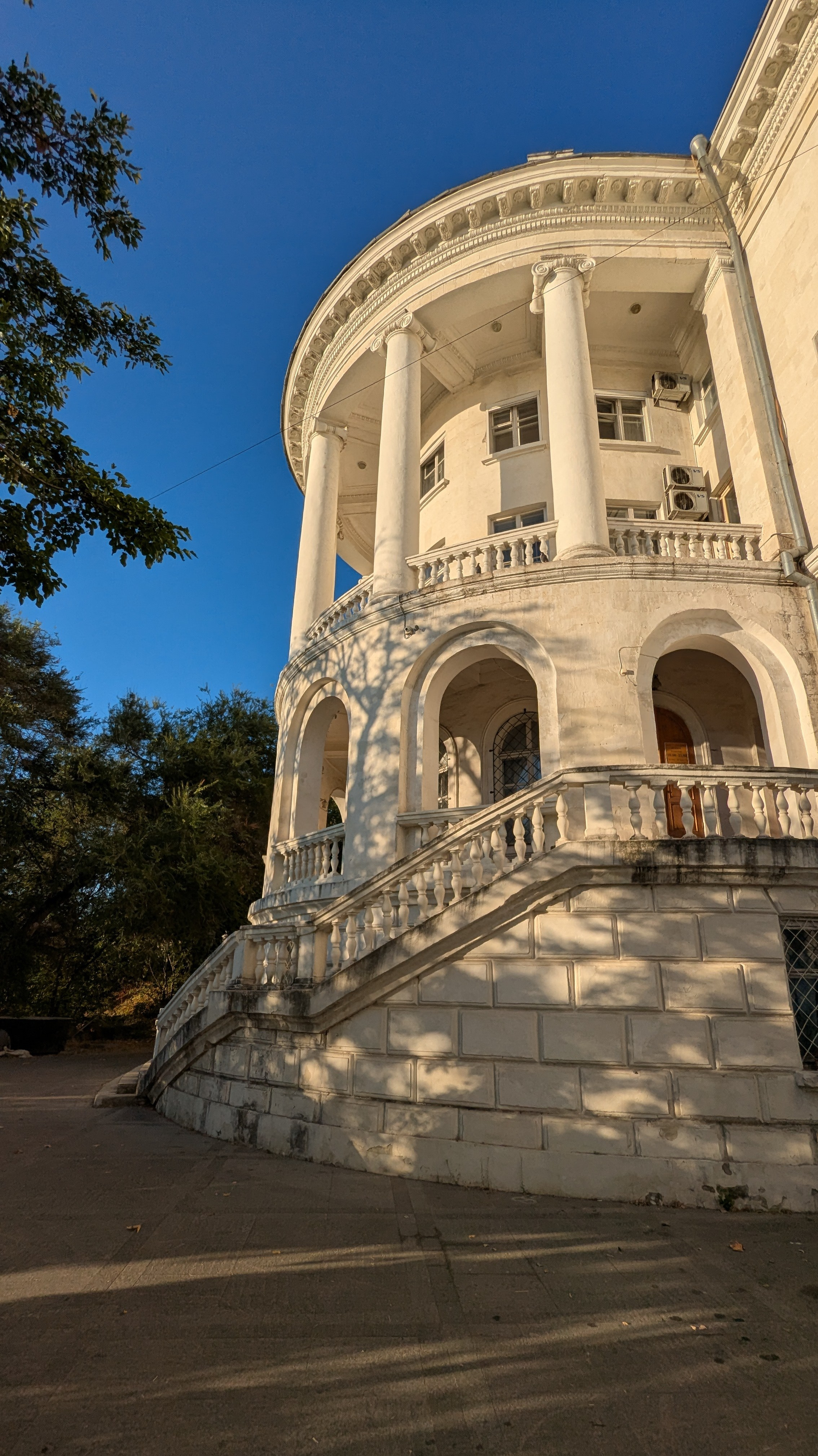 Самые красивые локации города Севастополь. Где пофотографироваться в Севастополе? Локации для фото. 1 место. Первое место. Место. Бывшее мес. Профессиональная фотосъемка в Крыму. Натуральные эмоции и живые кадры. Забронируйте дату прямо сейчас!