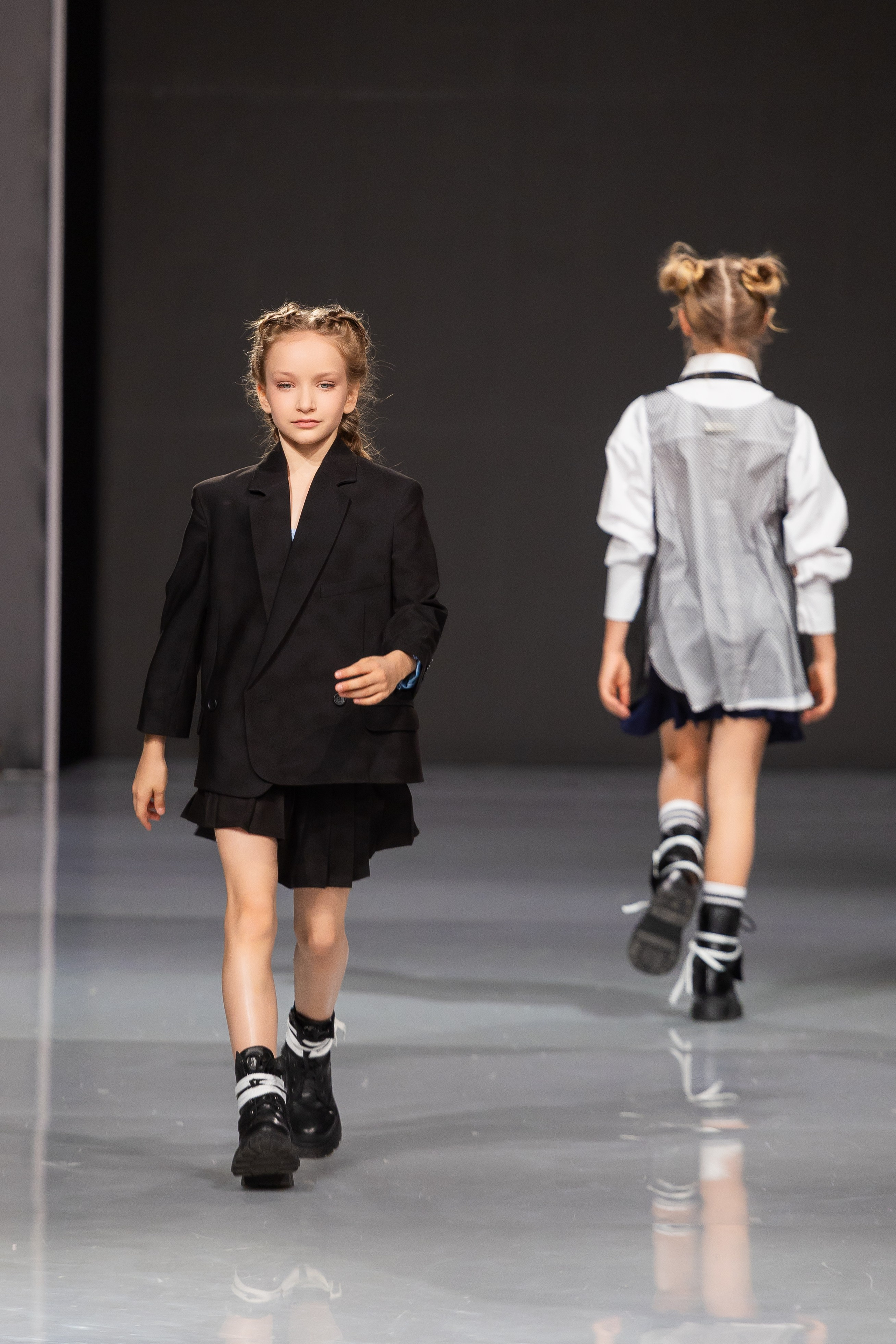 Estet Fashion Week. Photomantis