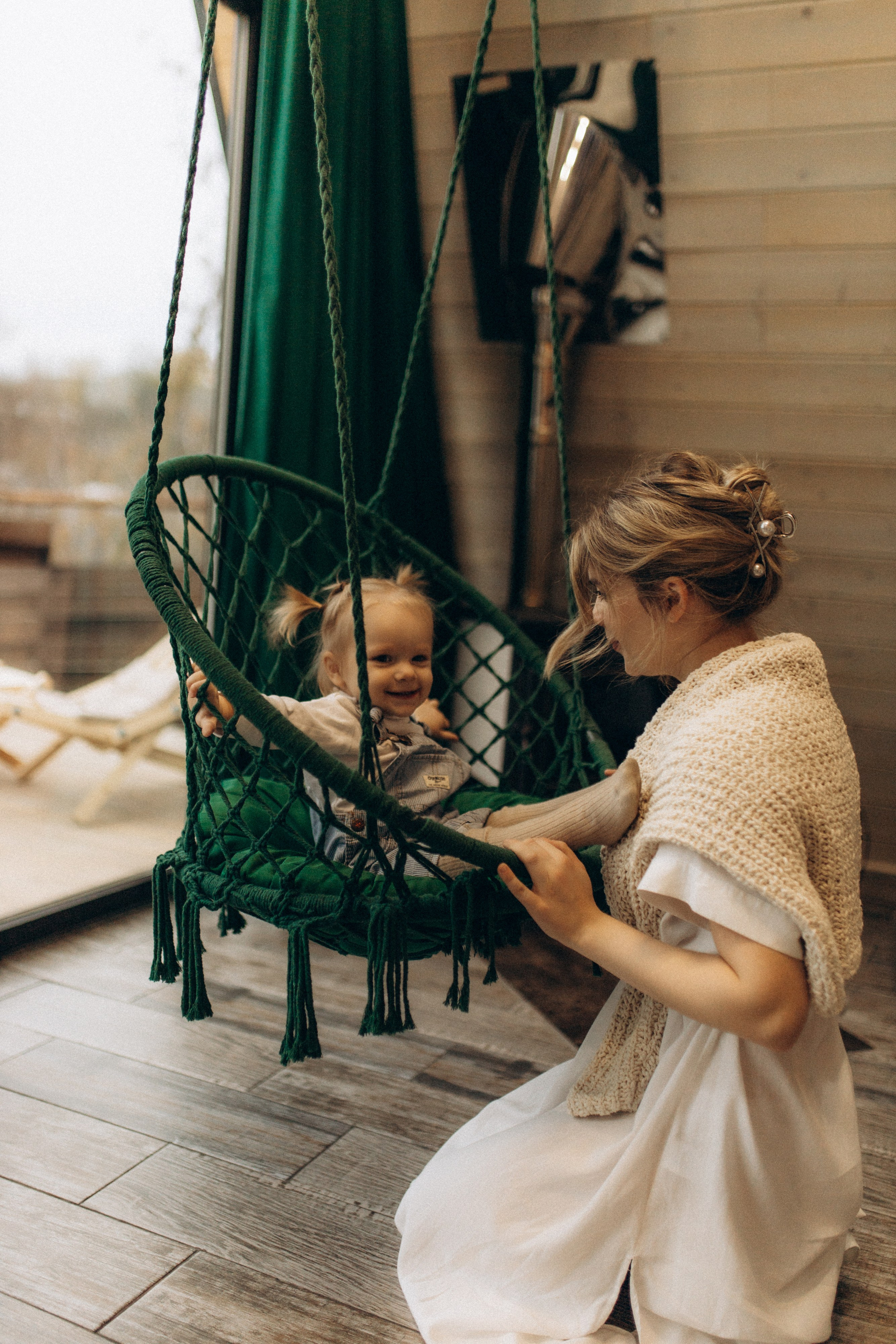 Алиса и мама. Семейный фотограф Губкин/Старый Оскол