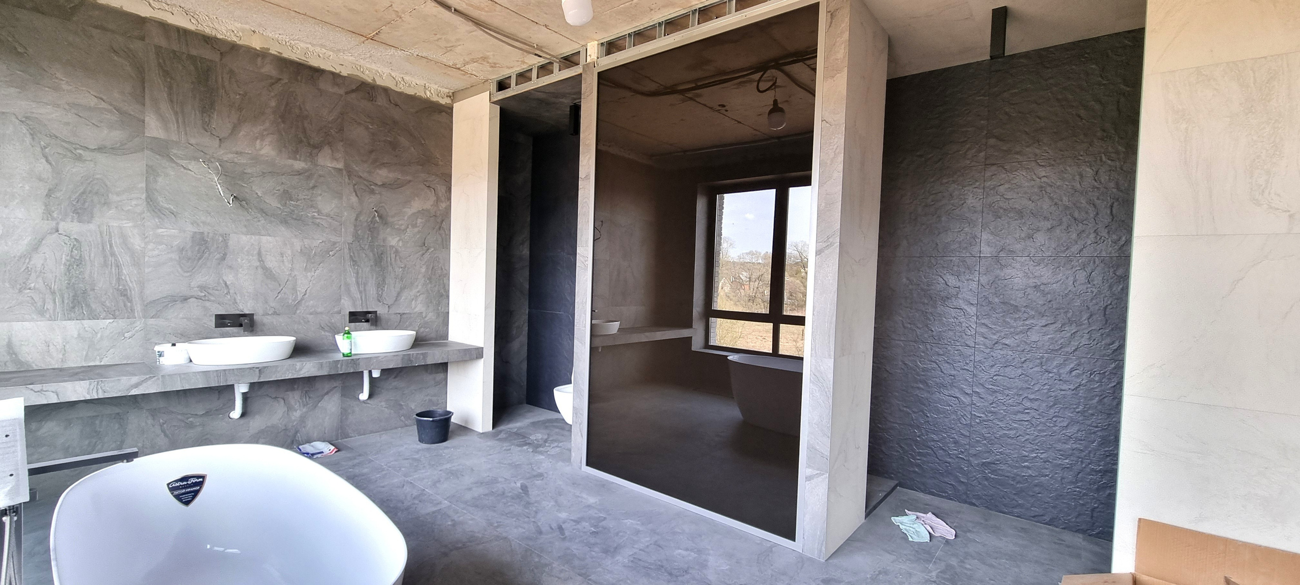 Умное зонирование пространства с помощью матового стекла