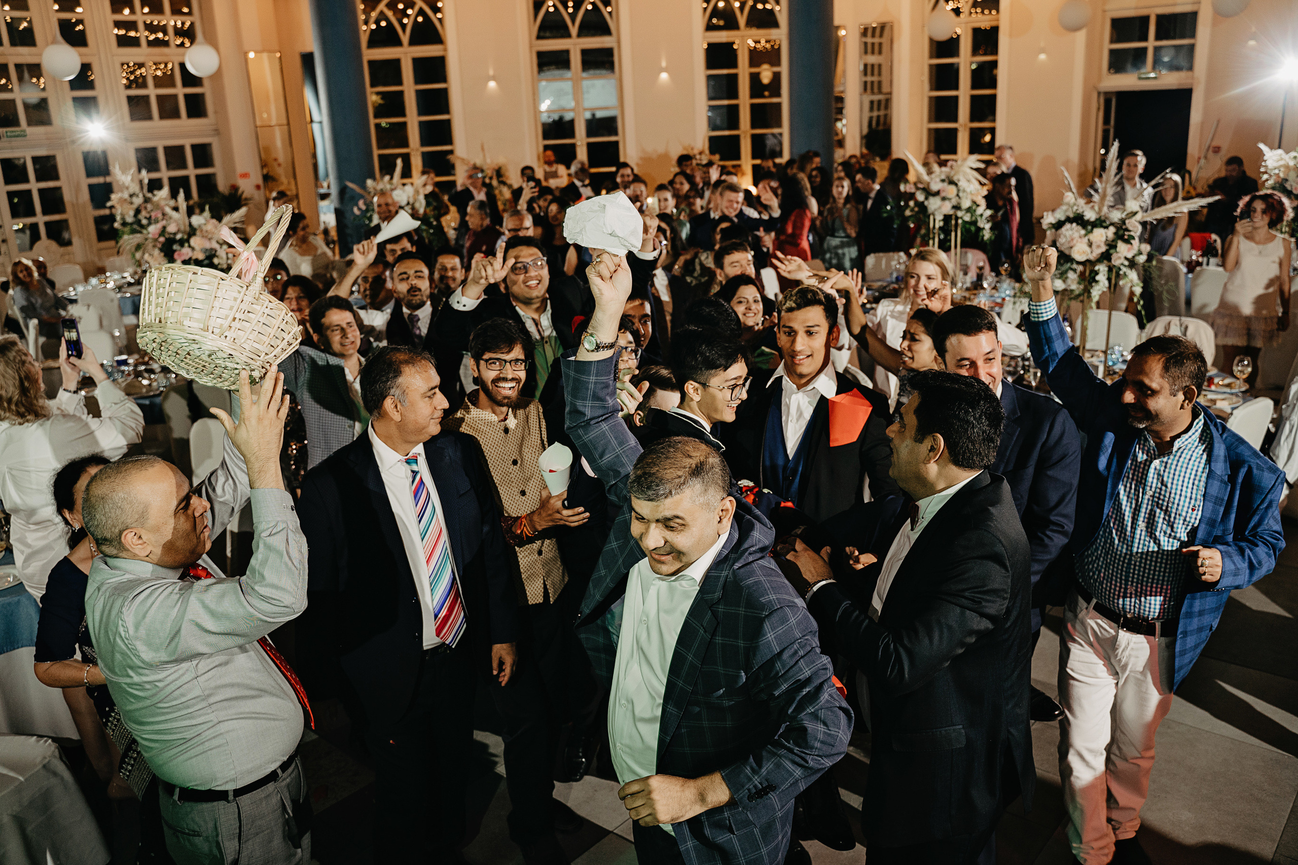 Александр и Виктория. Свадебный фотограф и видеограф Дмитрий Горяченков