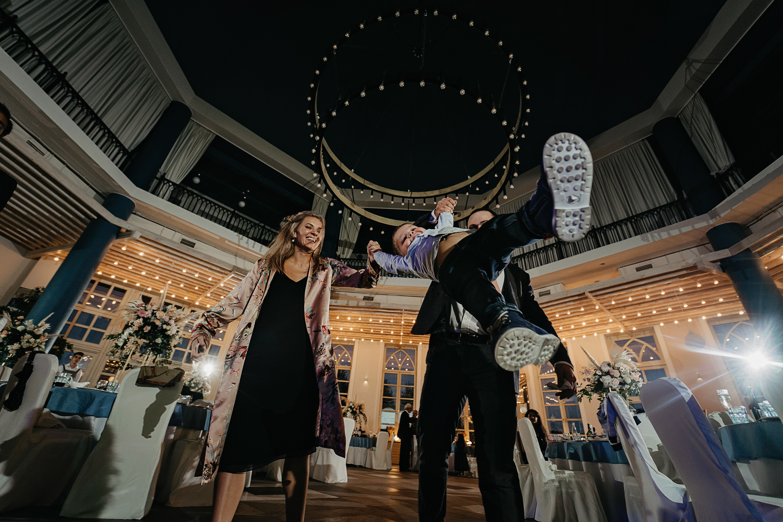 Александр и Виктория. Свадебный фотограф и видеограф Дмитрий Горяченков