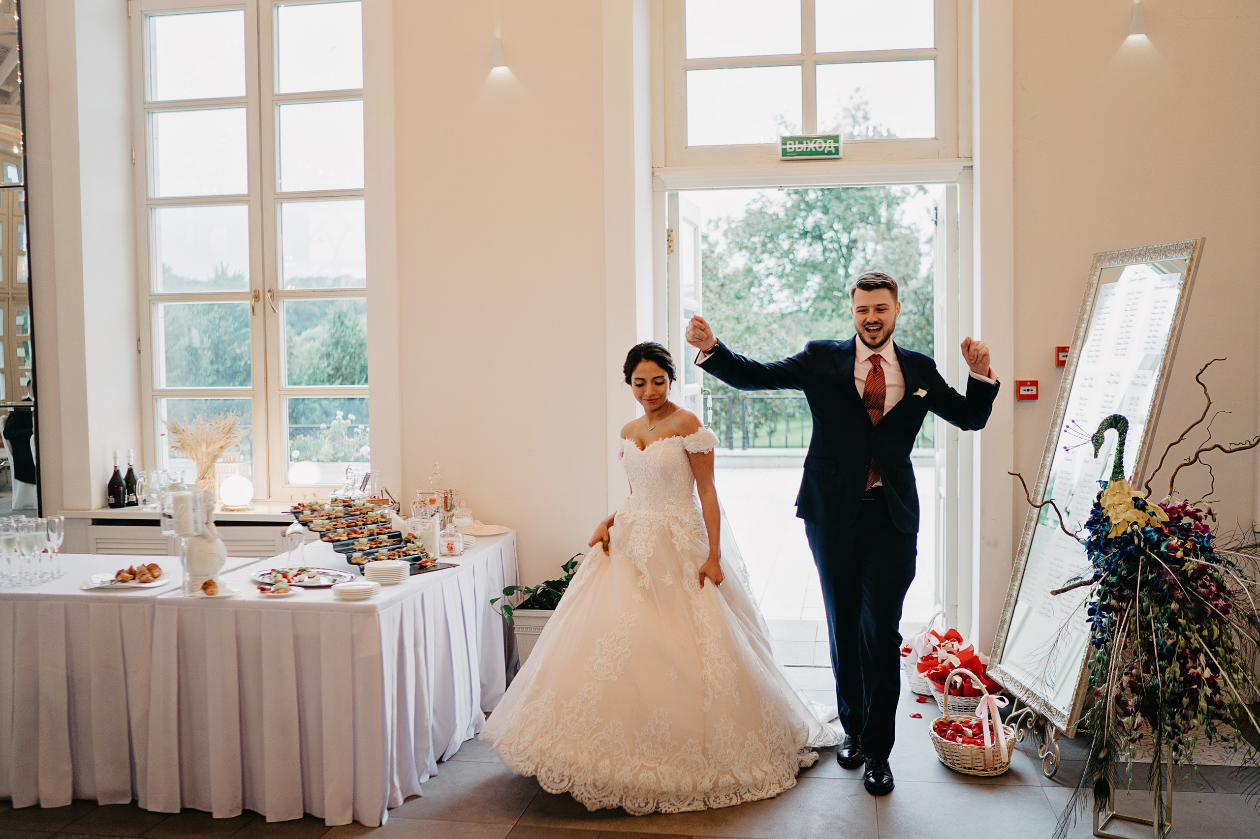Александр и Виктория. Свадебный фотограф и видеограф Дмитрий Горяченков