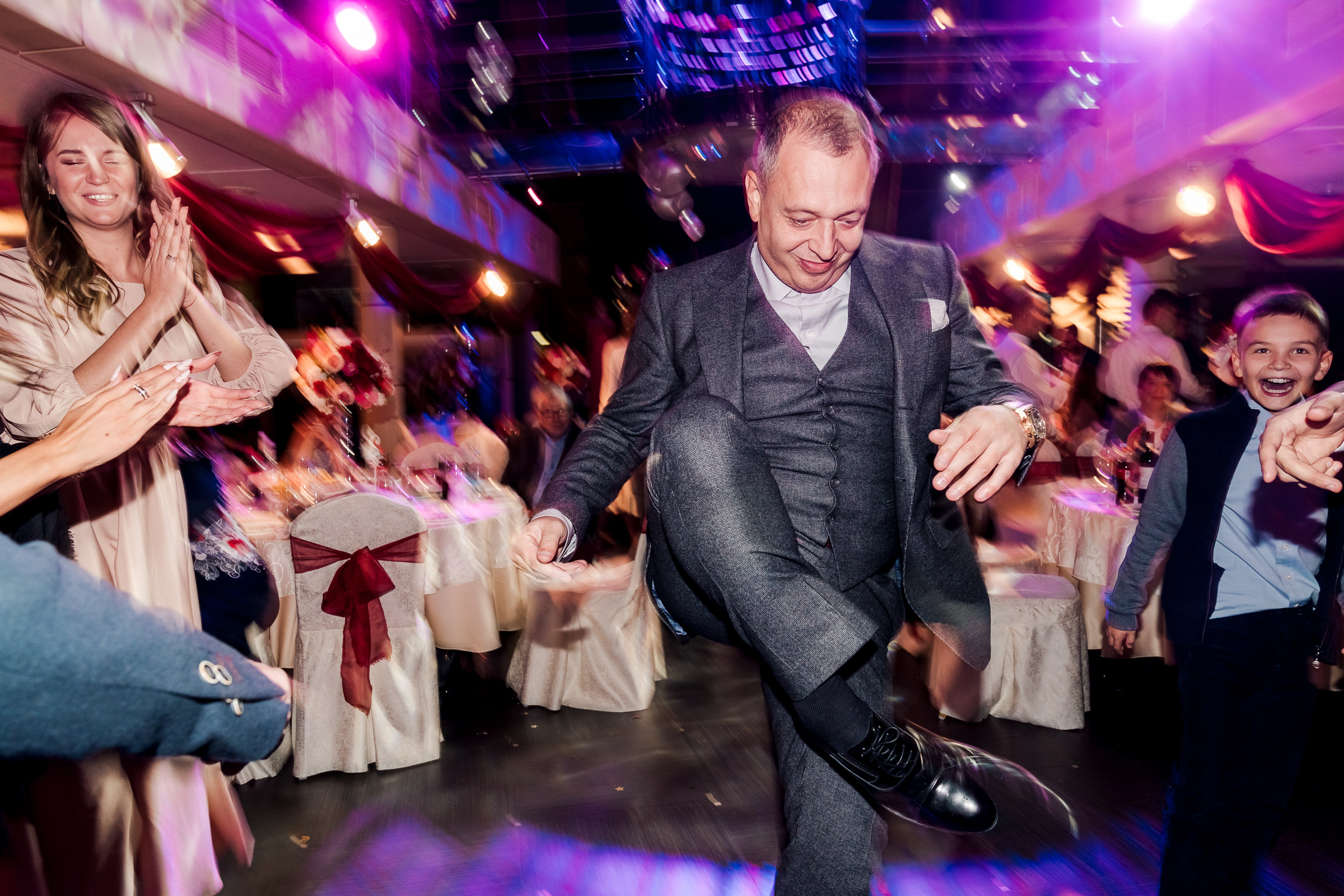 Вадим и Кристина. Свадебный фотограф и видеограф Дмитрий Горяченков