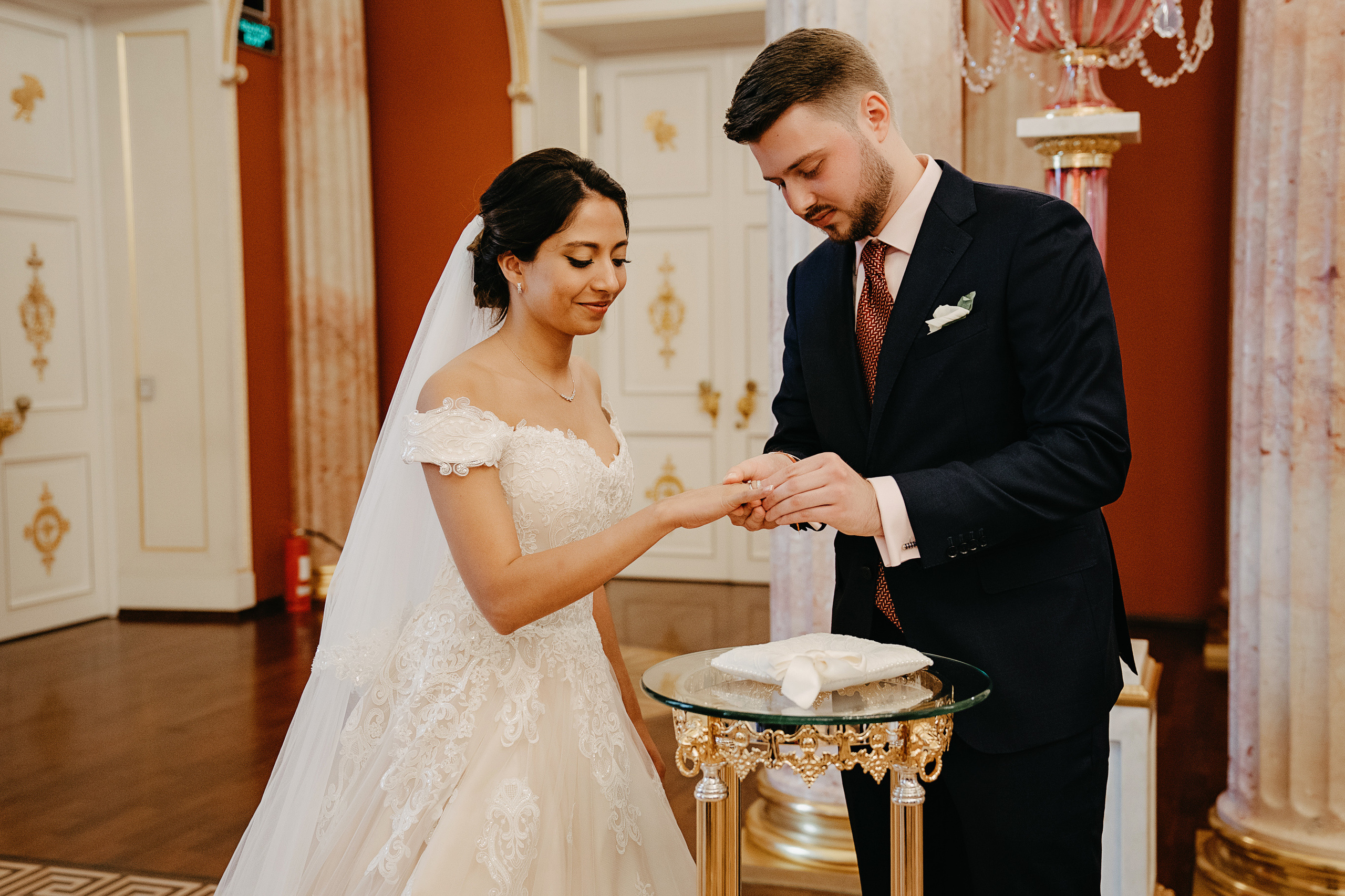 Александр и Виктория. Свадебный фотограф и видеограф Дмитрий Горяченков