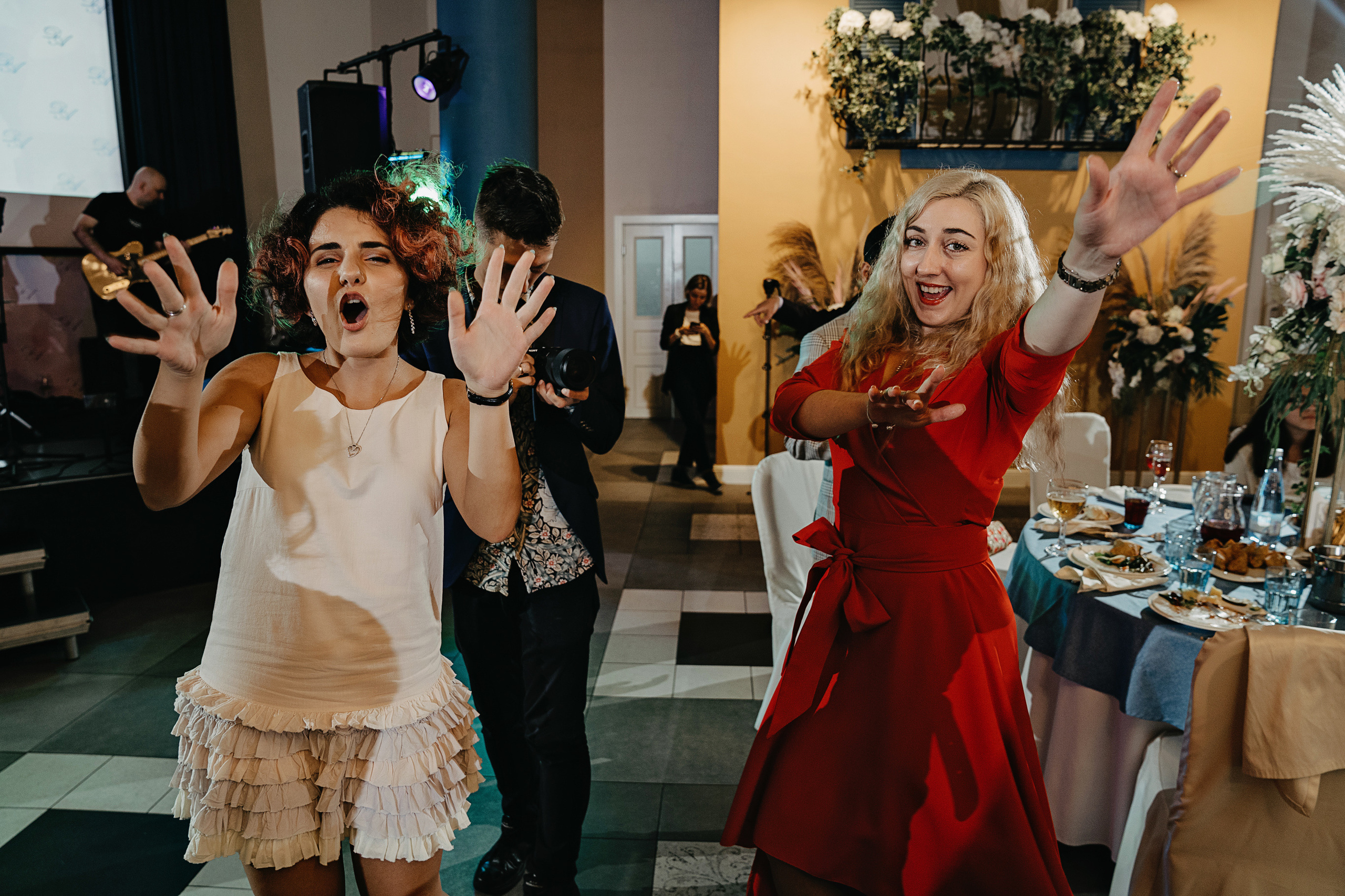 Александр и Виктория. Свадебный фотограф и видеограф Дмитрий Горяченков