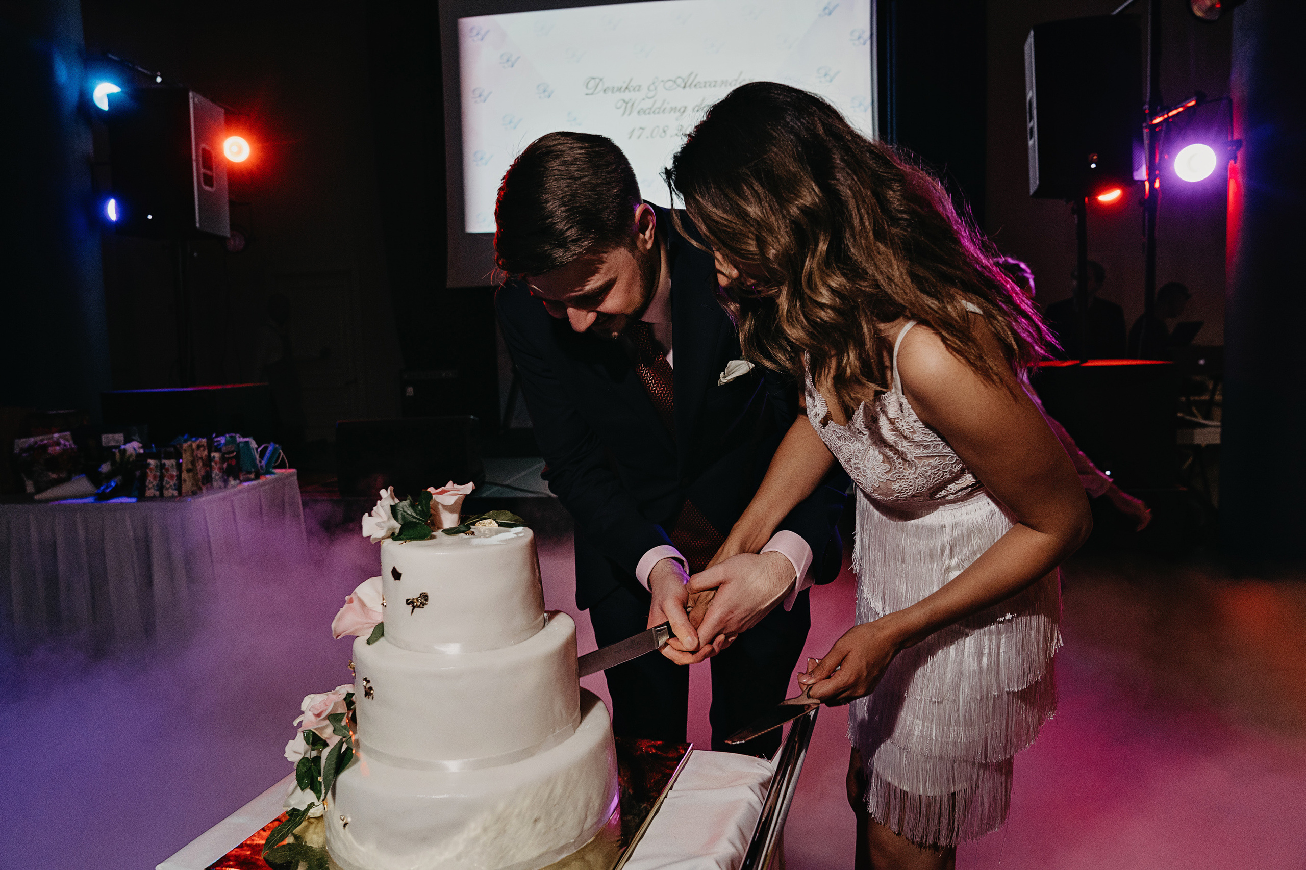 Александр и Виктория. Свадебный фотограф и видеограф Дмитрий Горяченков