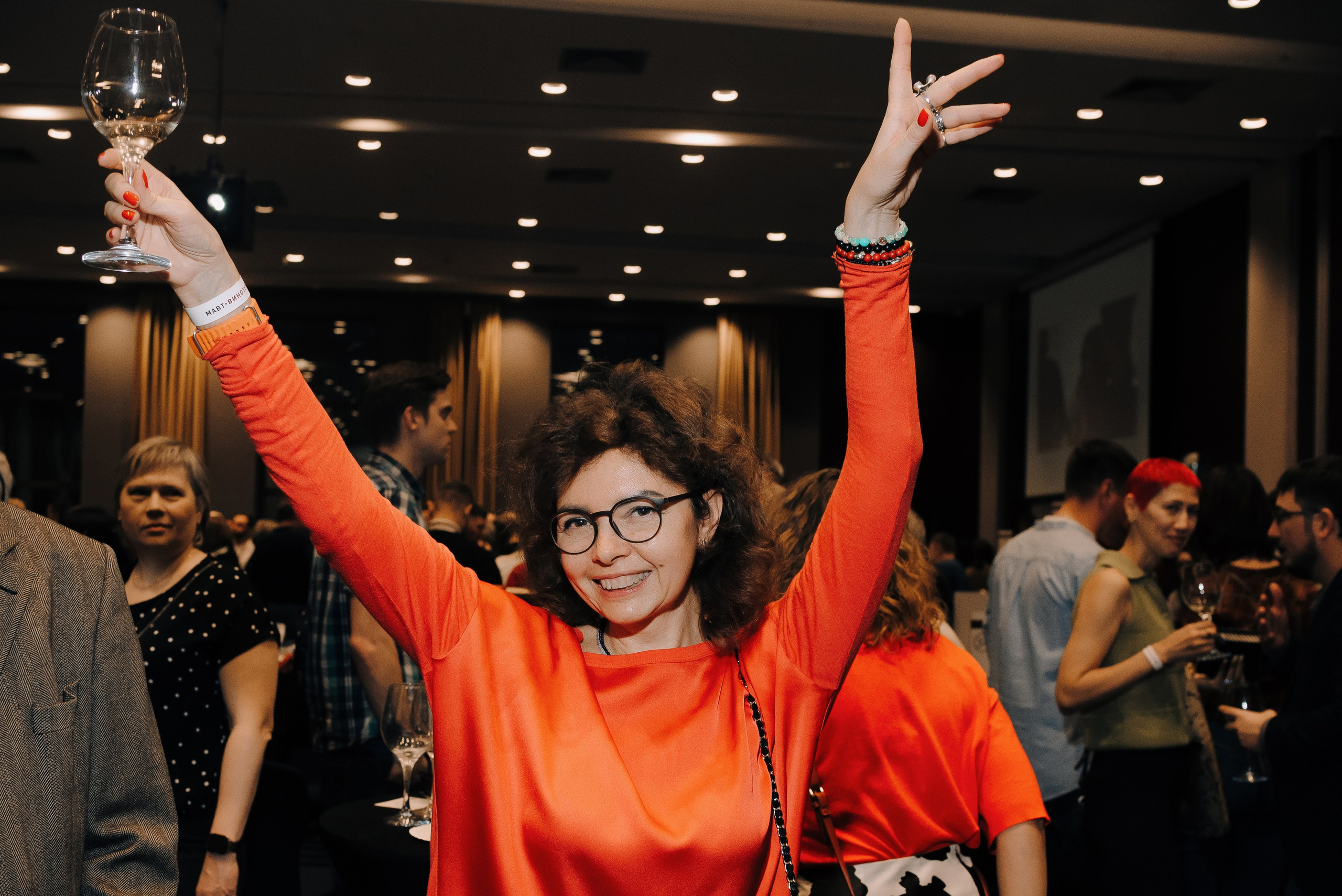 ФЕСТИВАЛЬ ВИНА И КРЕПКИХ НАПИТКОВ МАВТ-ВИНОТЕКА. Репортажный фотограф Зуев Роман г. Челябинск