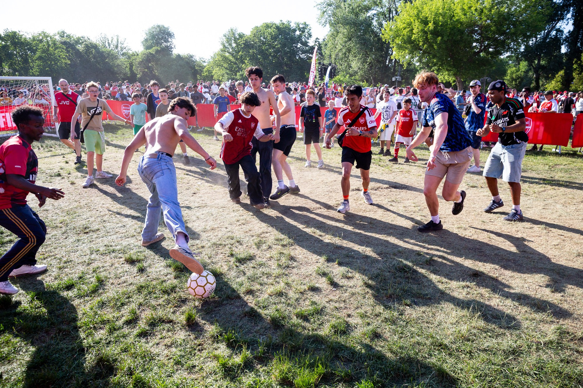 UEFA Champions League Final. Arsenal vs PSG. Budapest 2026. Arsenal Fan Zone. Photographer in Budapest  — Yura Knyazev