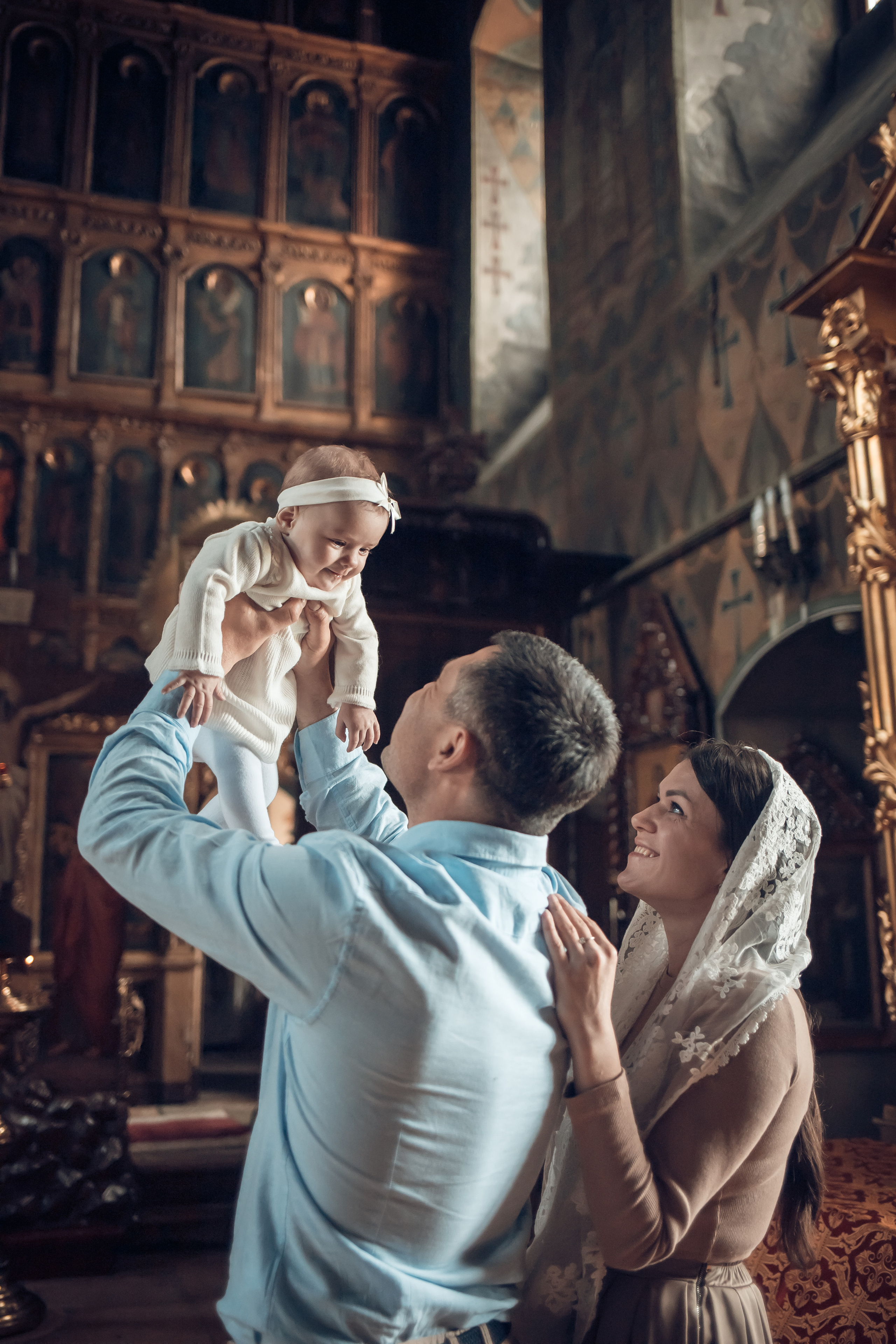 Фотосъемка крещения ребенка в православном храме в Домодедово