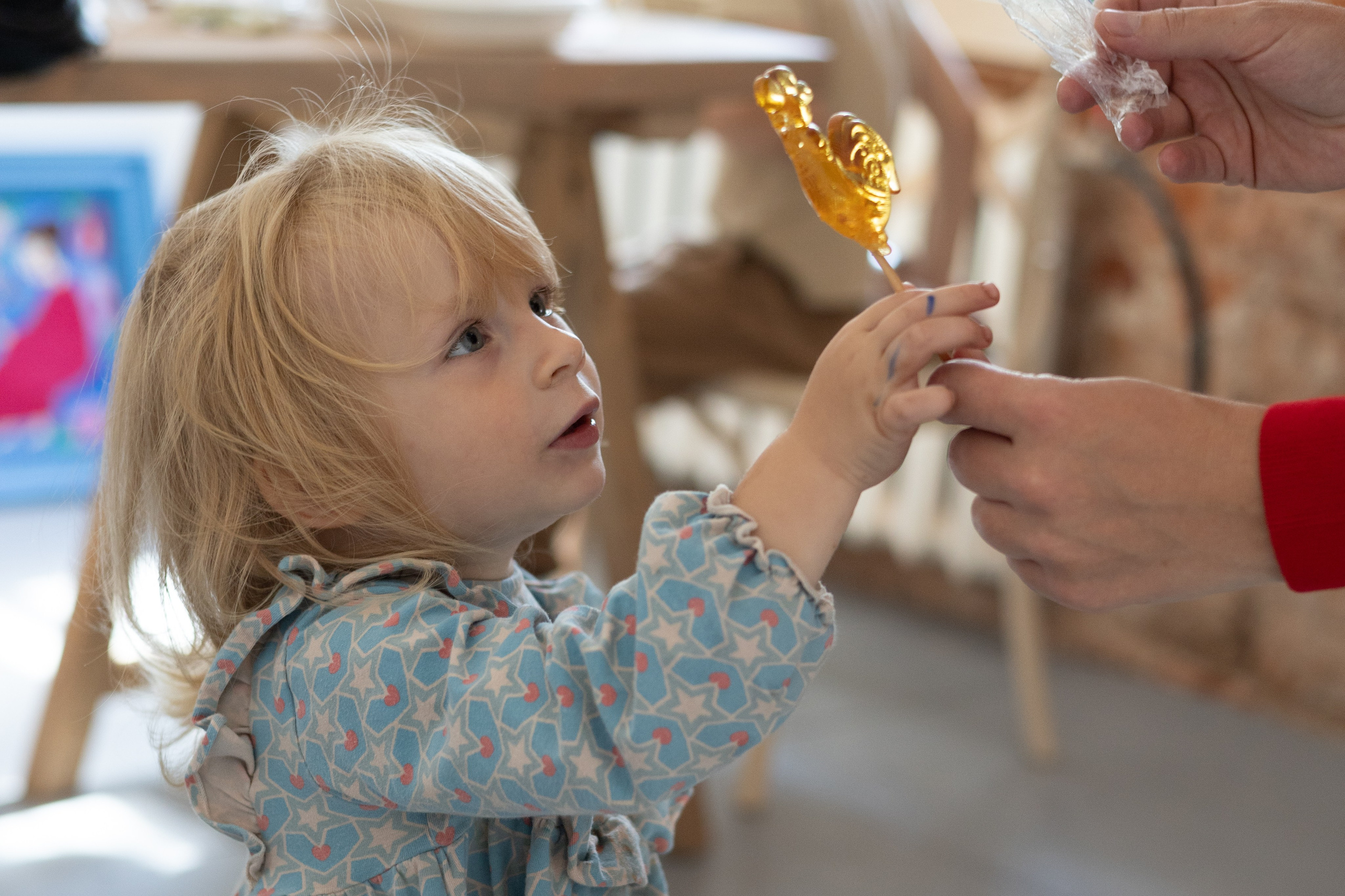 Вера и дети в мастерской. Портрет художника. Марина Лавинская Фотограф из Москвы