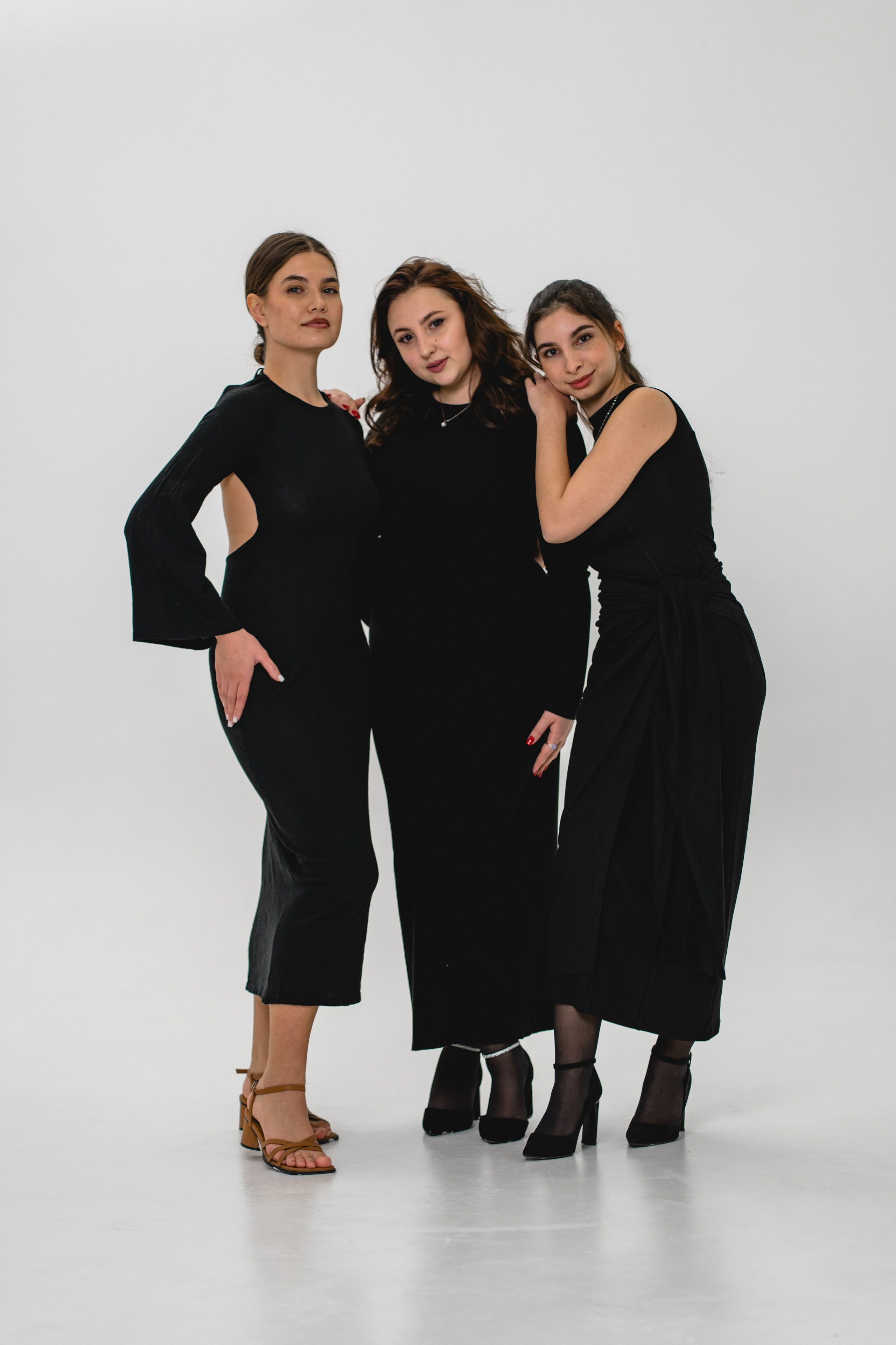 Студийная групповая фотосессия. Свадебный и индивидуальный фотограф Аля Мамакова