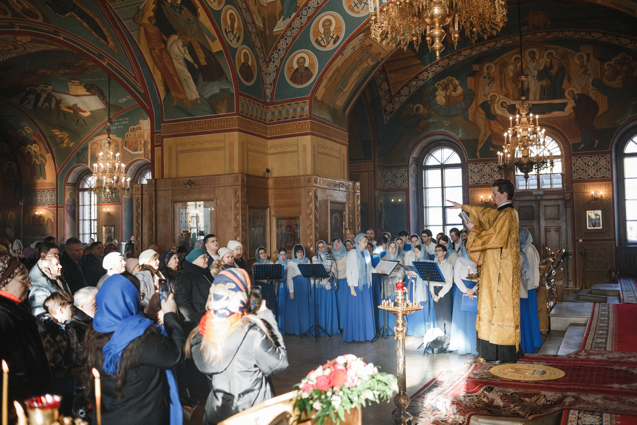Служба Григория, митрополита, управляющего делами Московской Патриархии. Семейный фотограф Николаева Ольга
