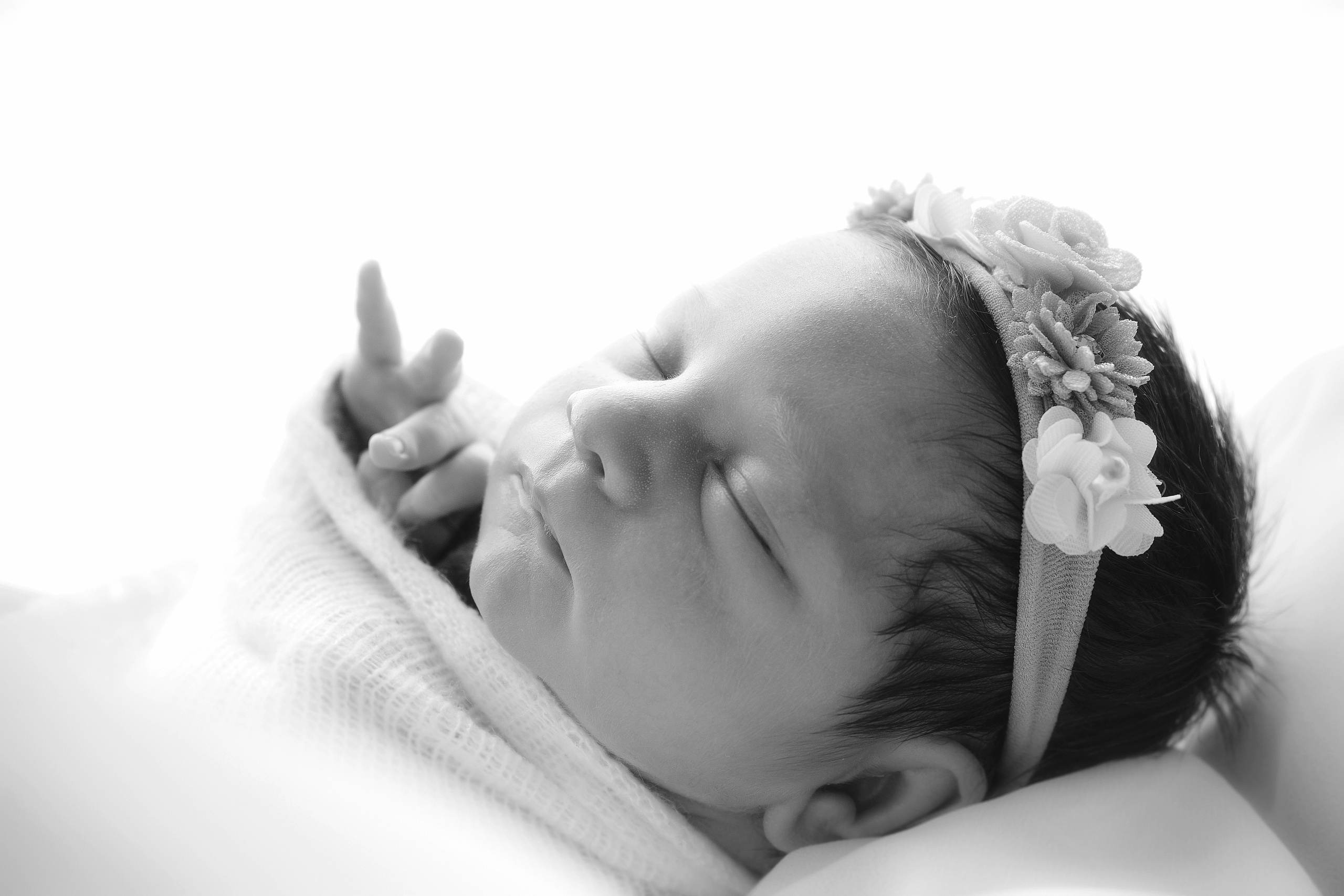 Фотосъемка новорожденных. Фотограф Крещения и Венчания в Москве