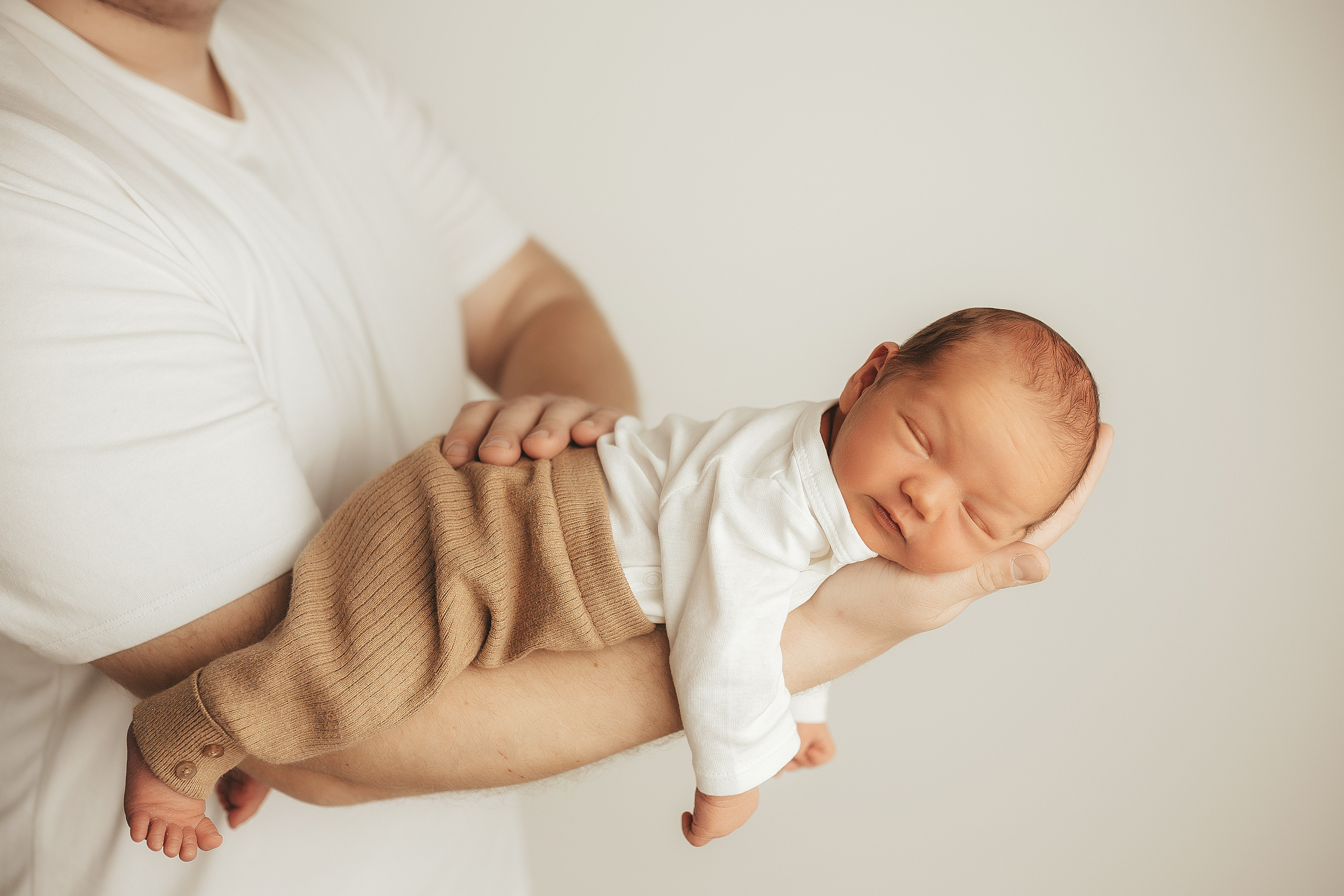 Фотосъемка новорожденных. Фотограф Крещения и Венчания в Москве